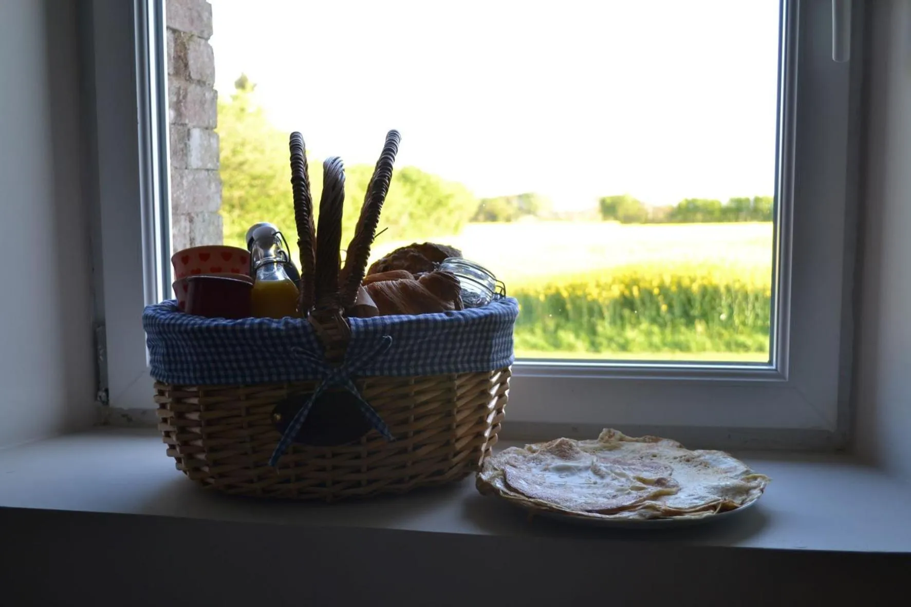 Breakfast in La métairie du rumain 2