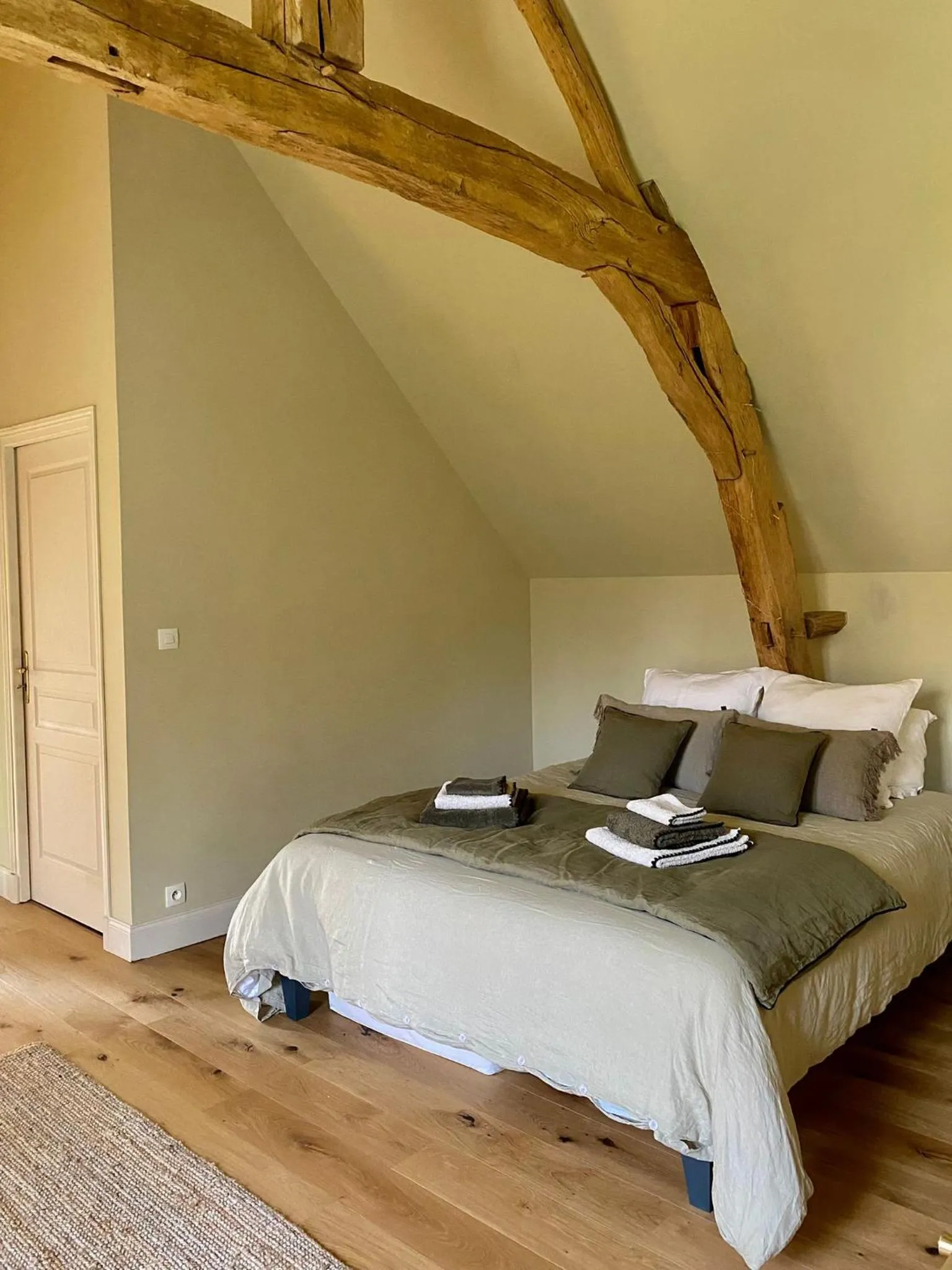 Bed in Le moulin du Mesnil