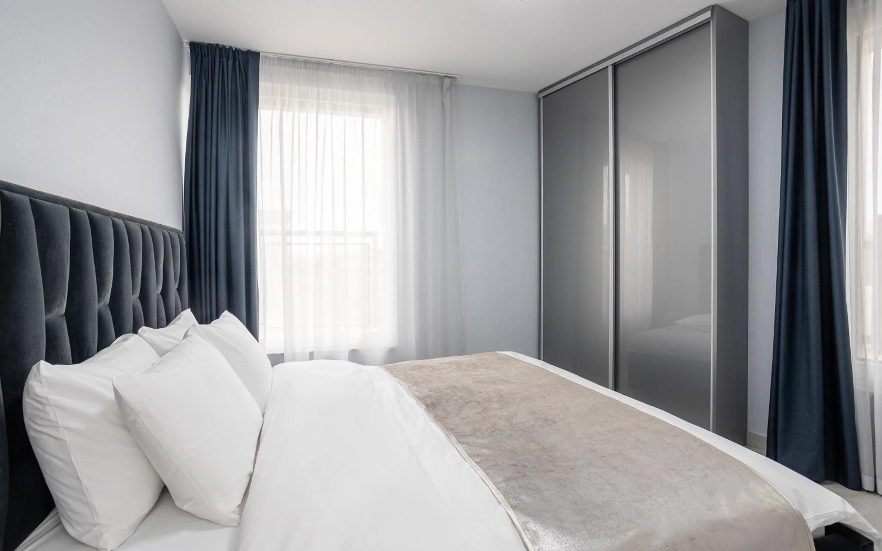 Bed in Avand Apartments Debrecen