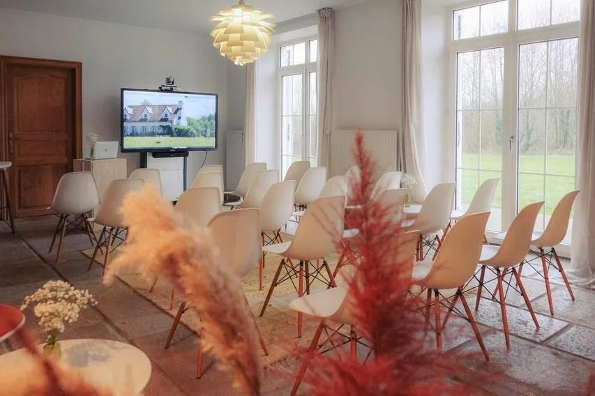 Business facilities in Villa Parkbos