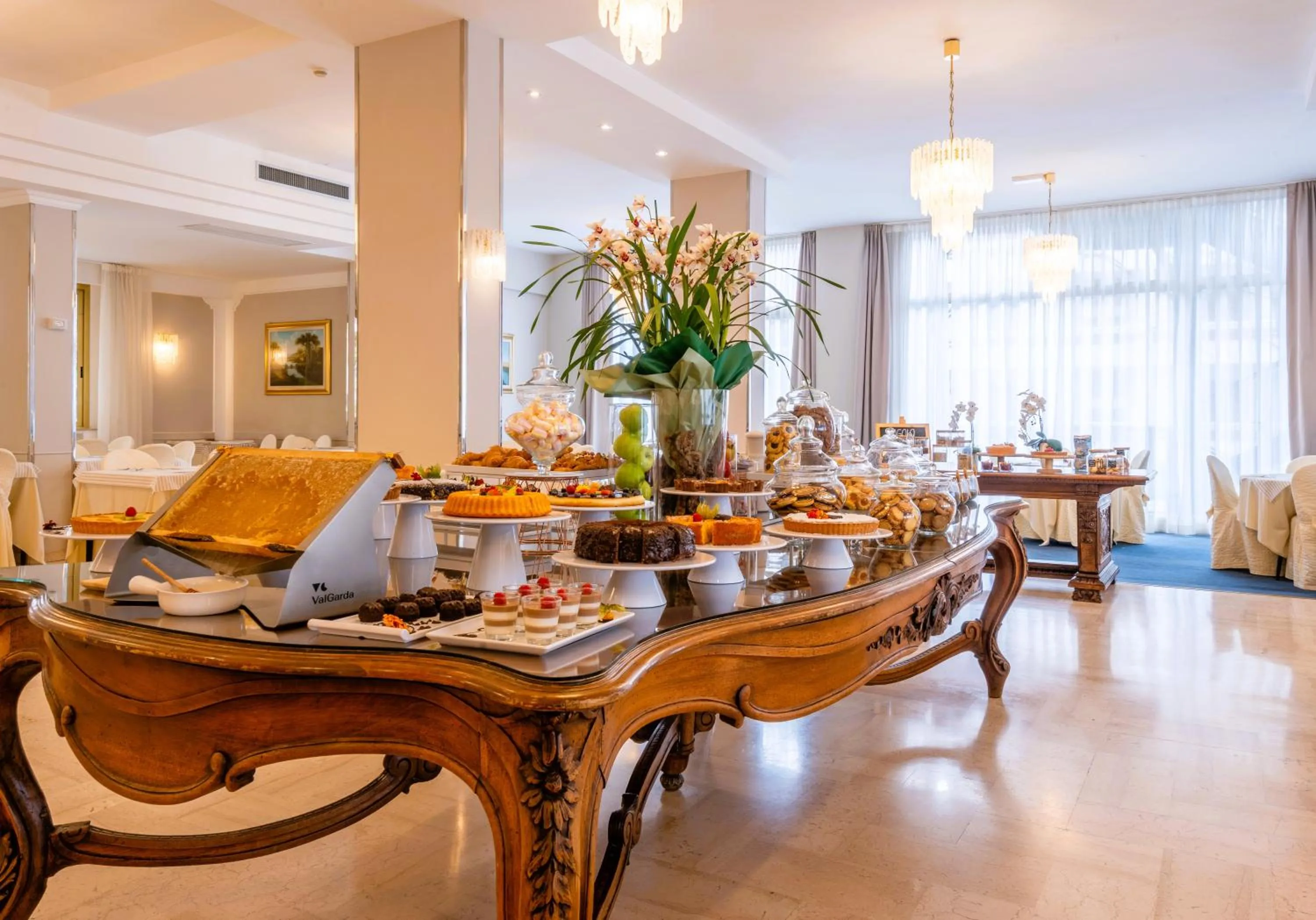 Swimming pool in Hotel Biancamano