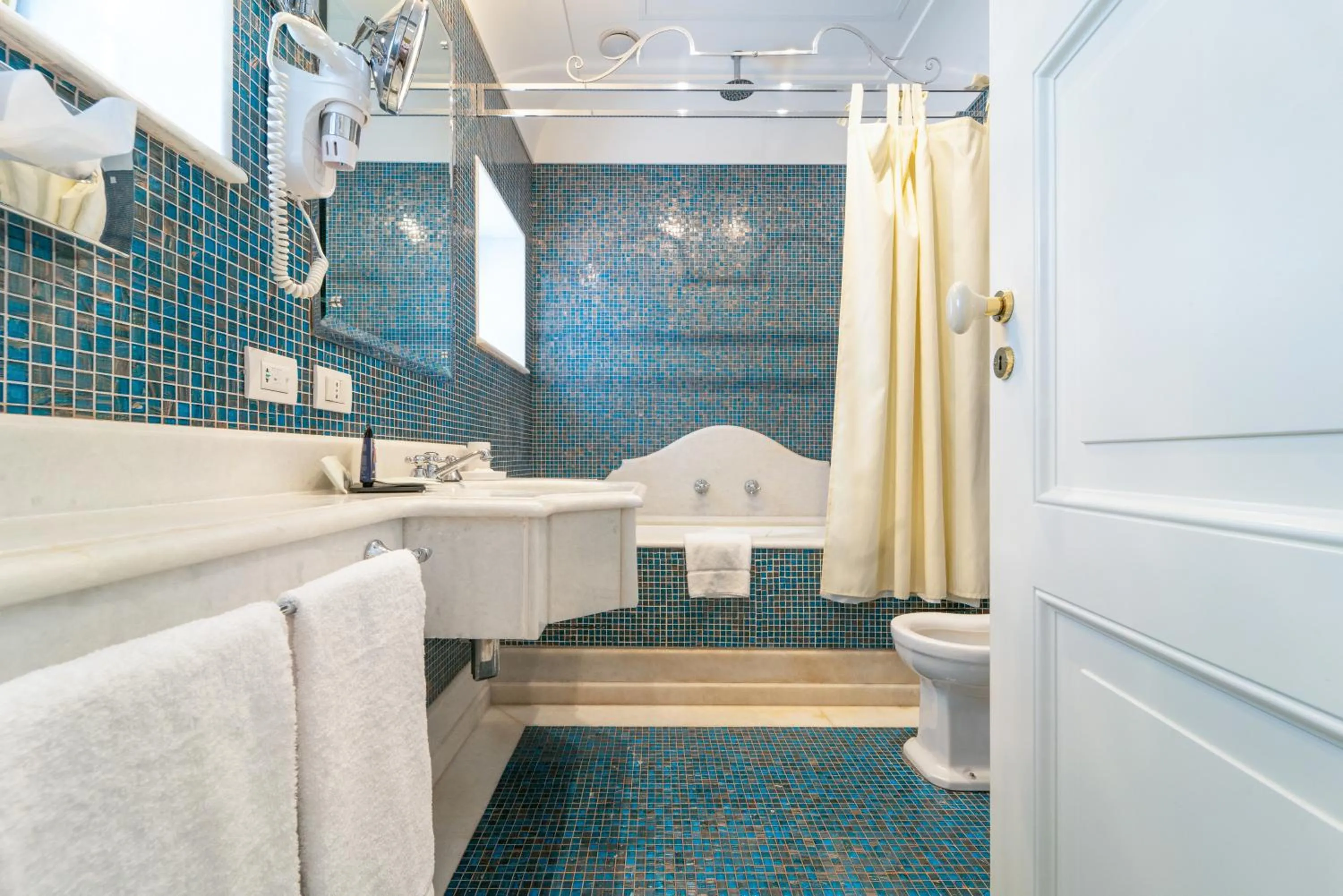 Bathroom in Relais Villa San Martino