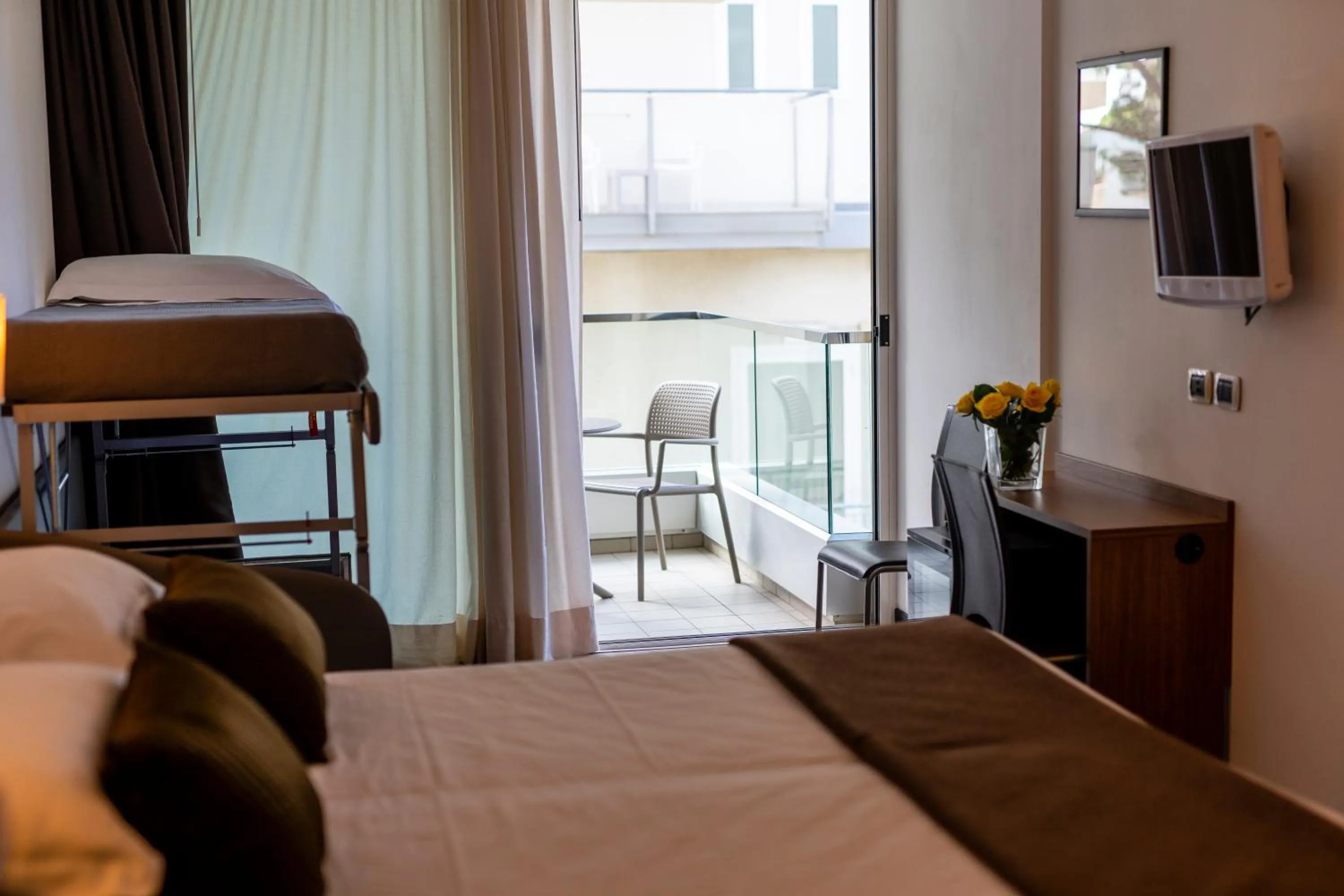 Photo of the whole room, Bed in Hotel Cristallo