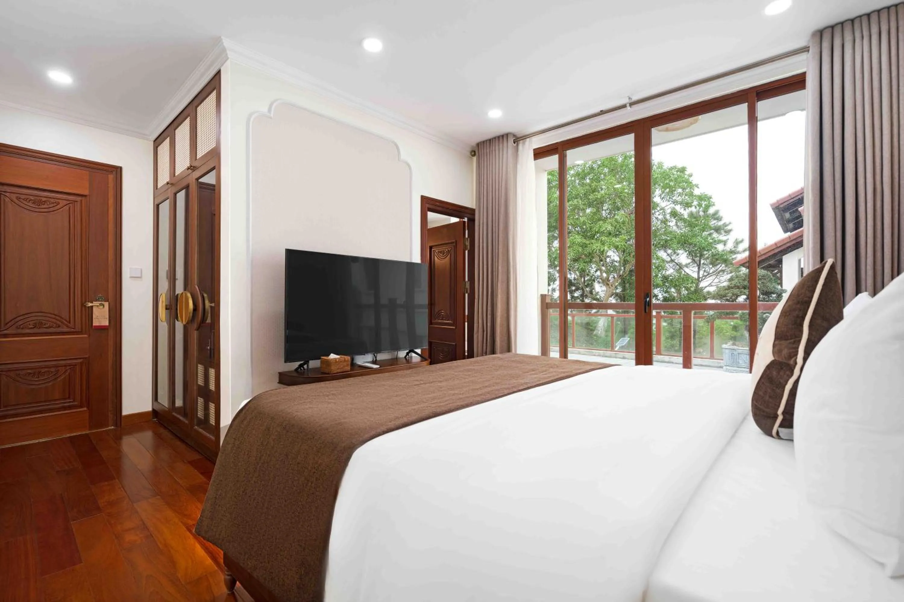 Bed in Senna Wellness Retreat