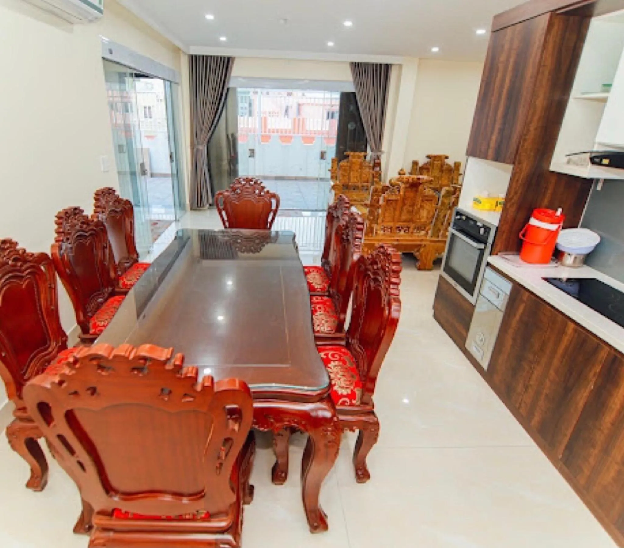 Dining area in Ruby Halong 6 Hotel
