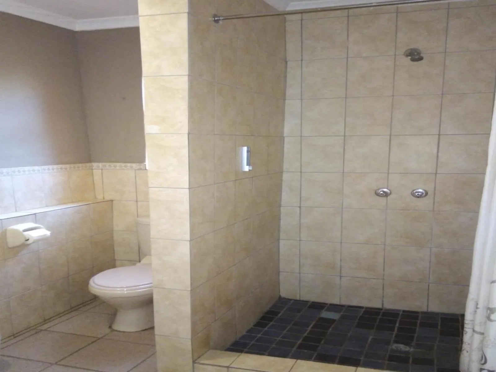 Bathroom in Valley View Guest House