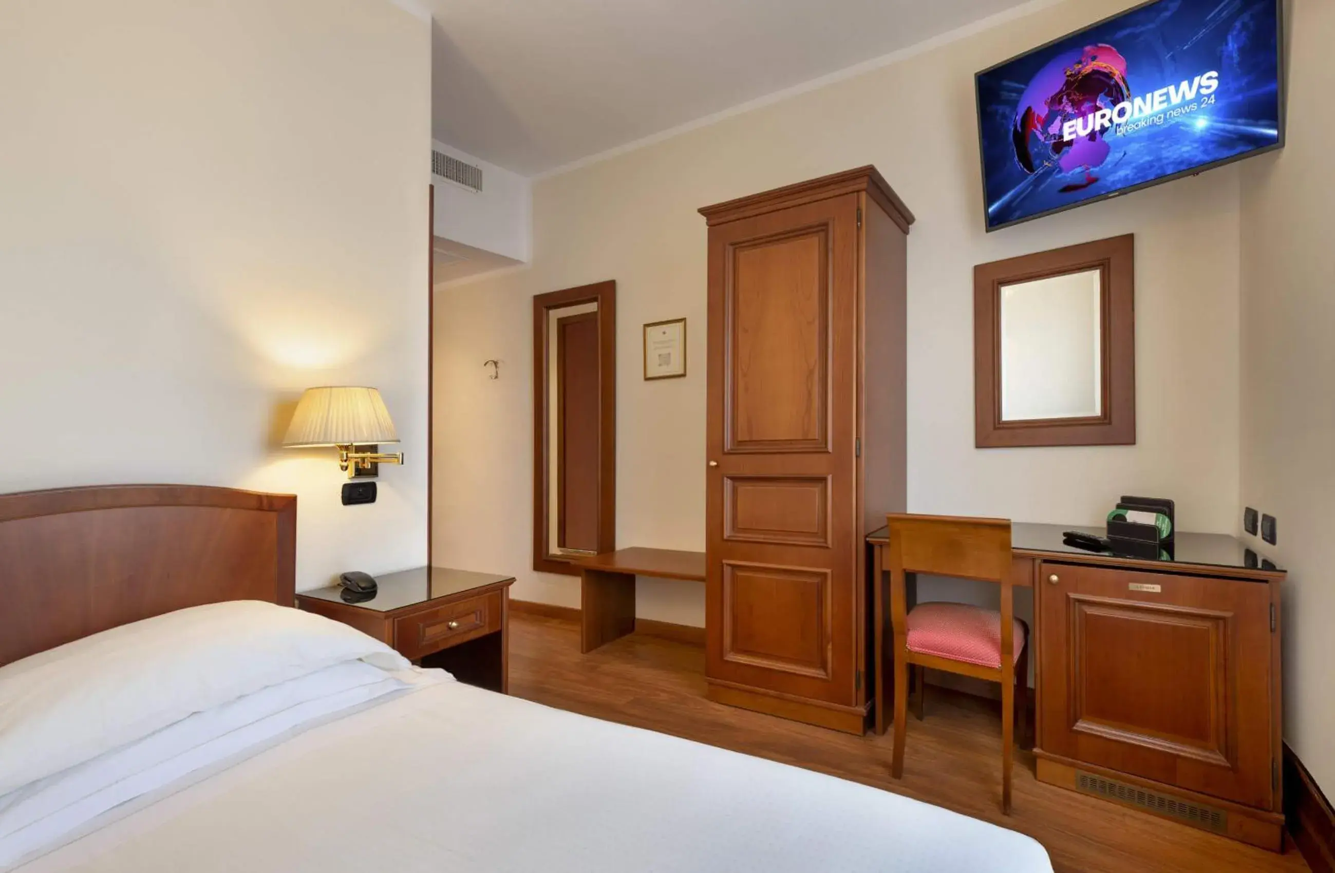 Single Room in Lancaster Hotel Single Room in Lancaster Hotel