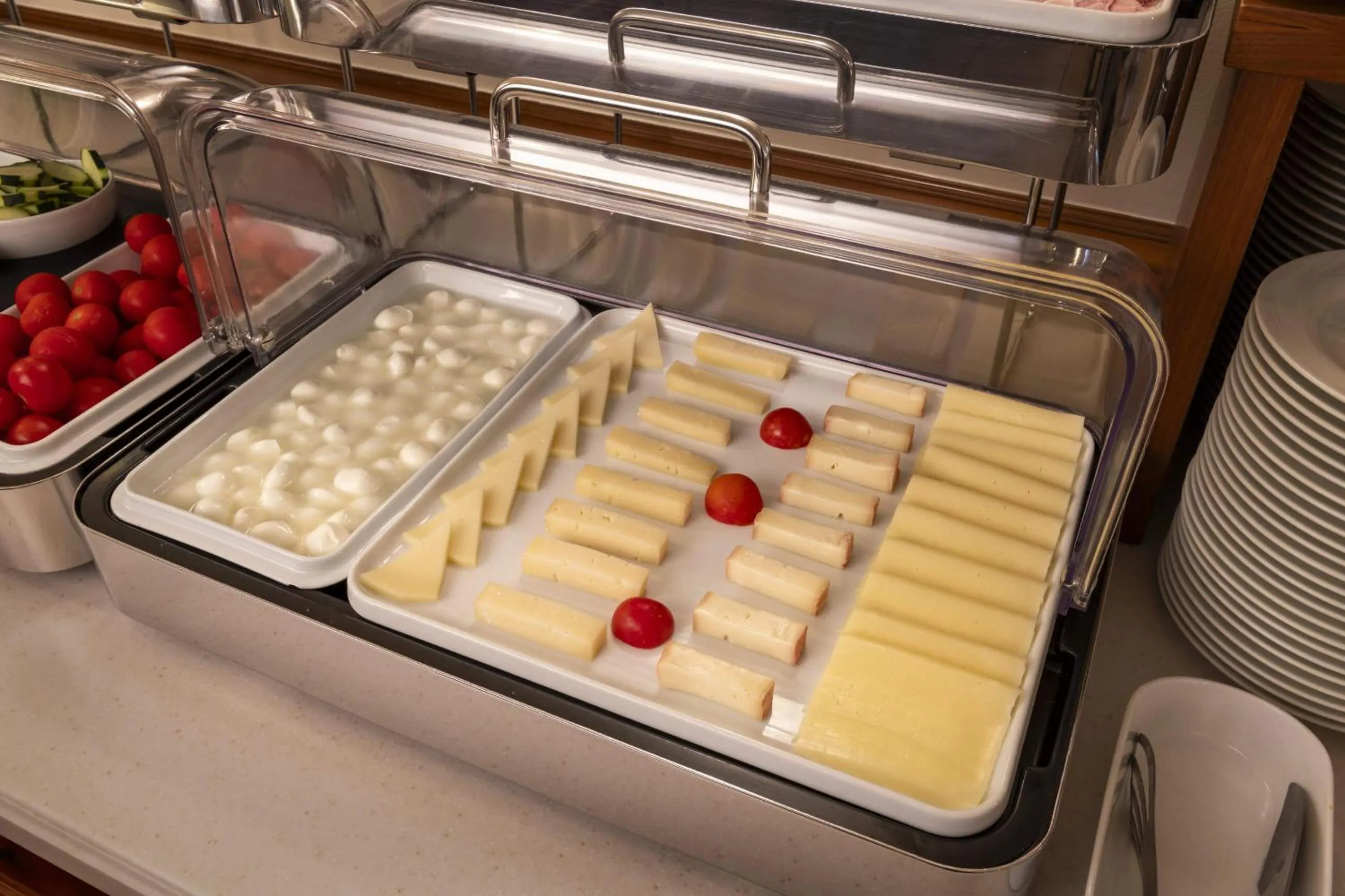 Buffet breakfast in Lancaster Hotel