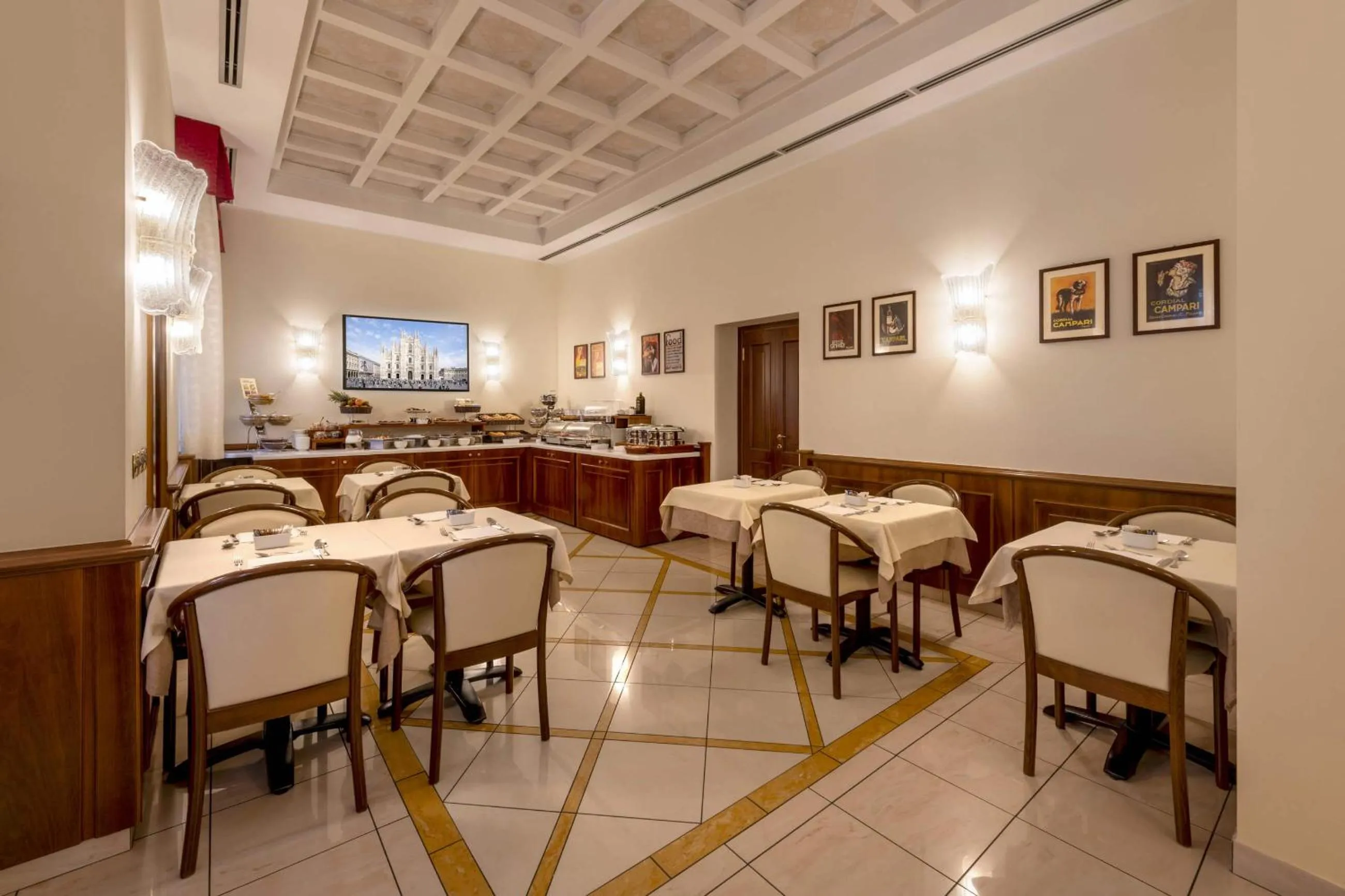 Breakfast in Lancaster Hotel