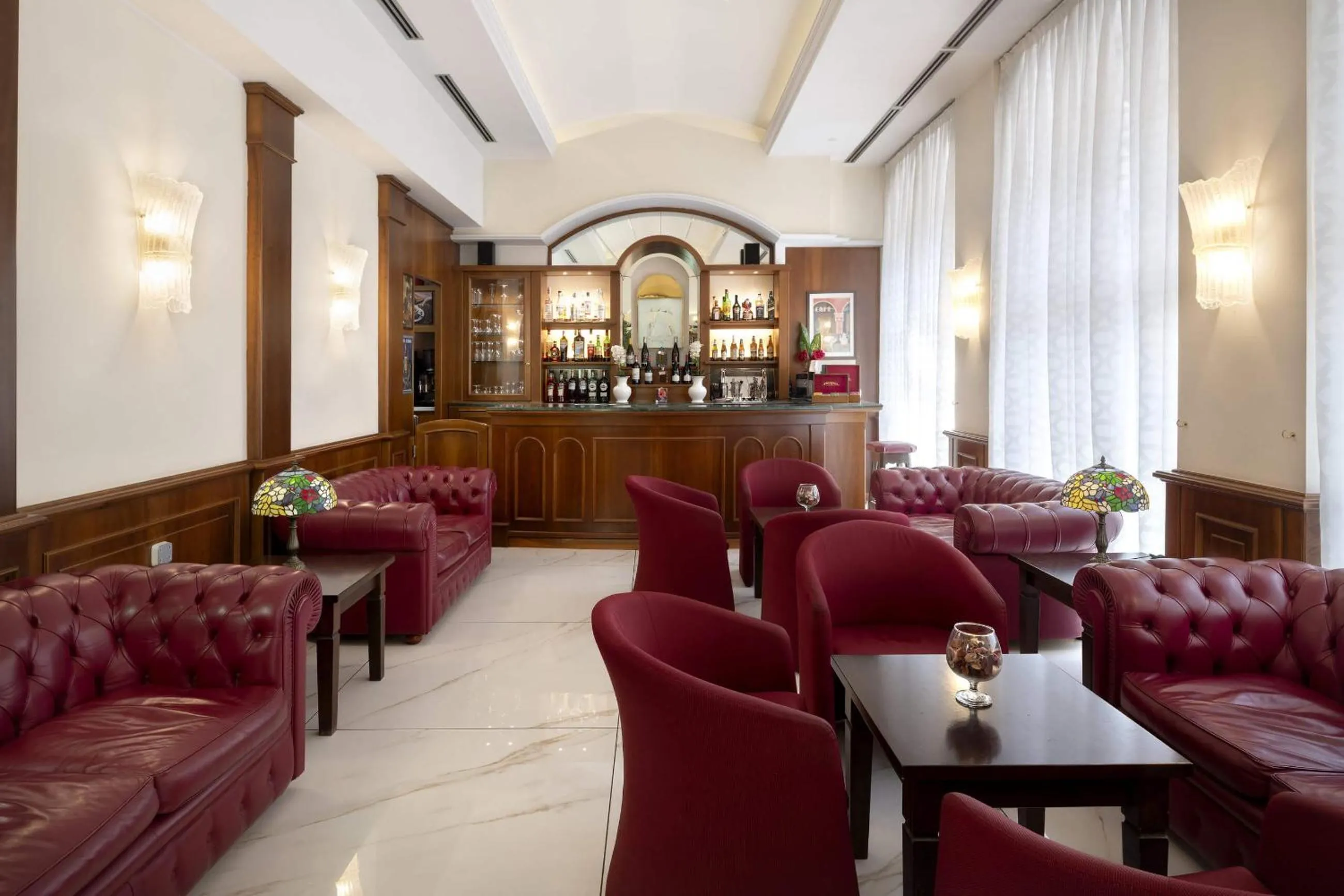Lounge or bar in Lancaster Hotel