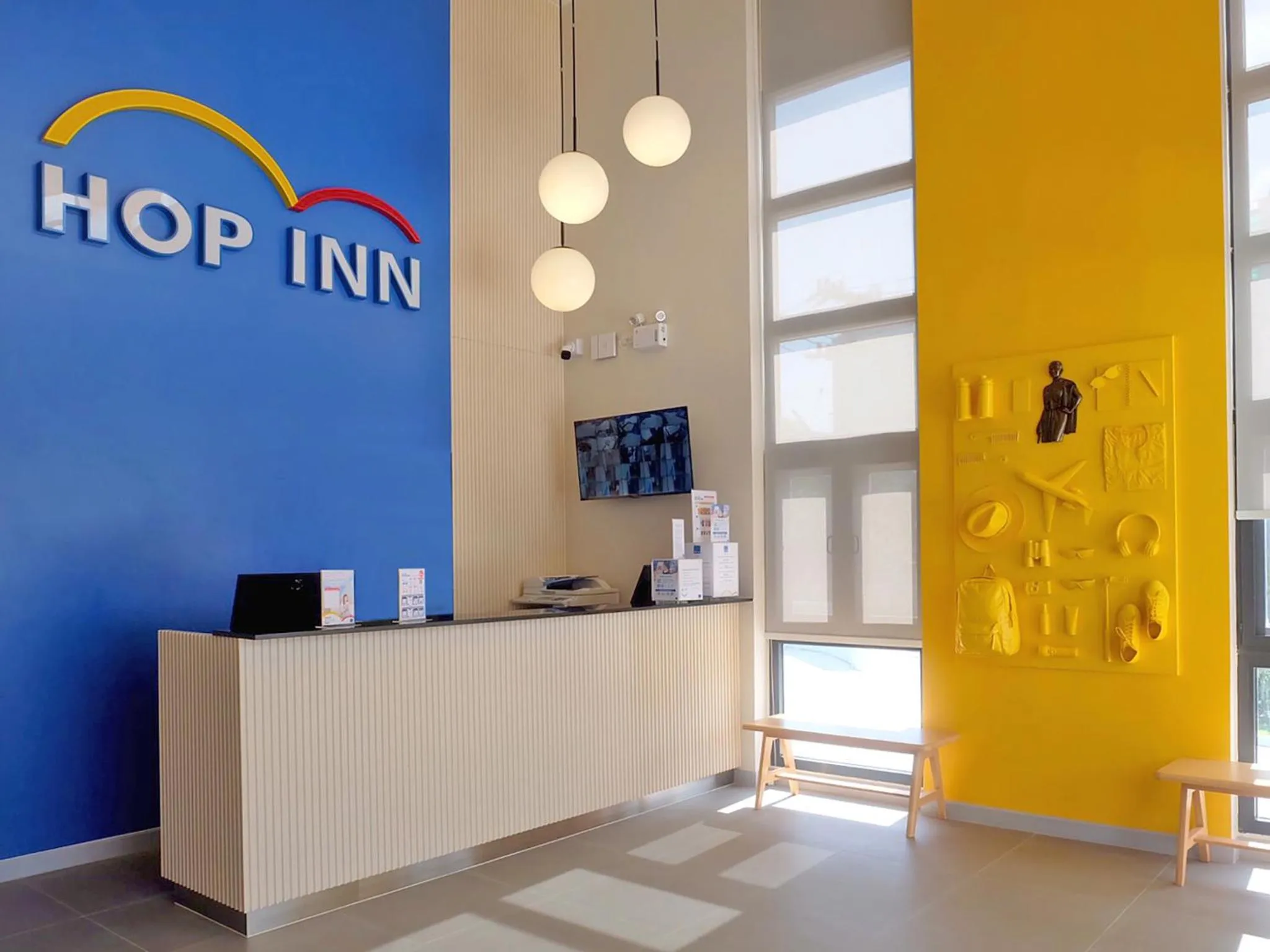 Lobby or reception in HOP INN Nakhon Ratchasima City Center