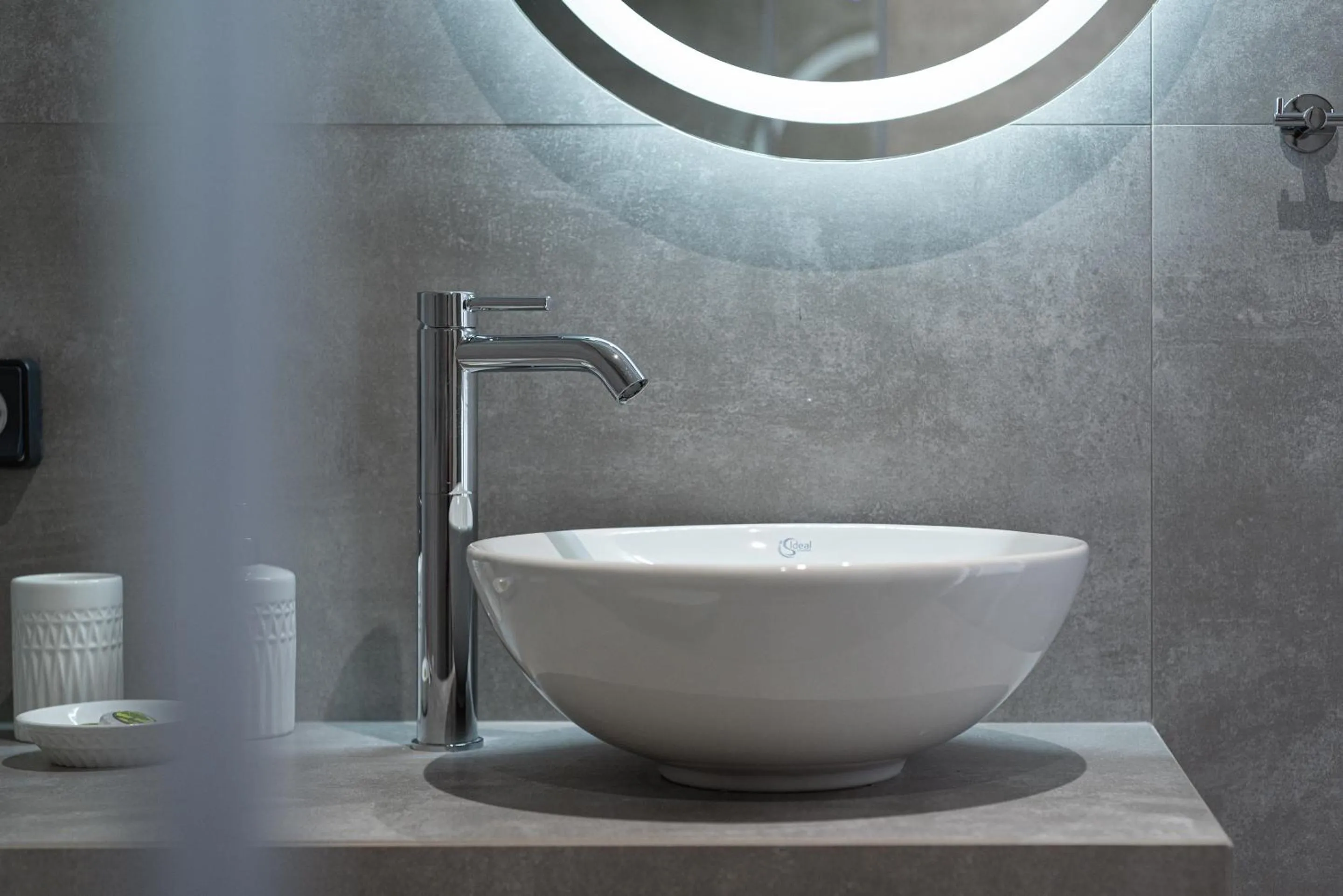 Bathroom in Athenian Spirit