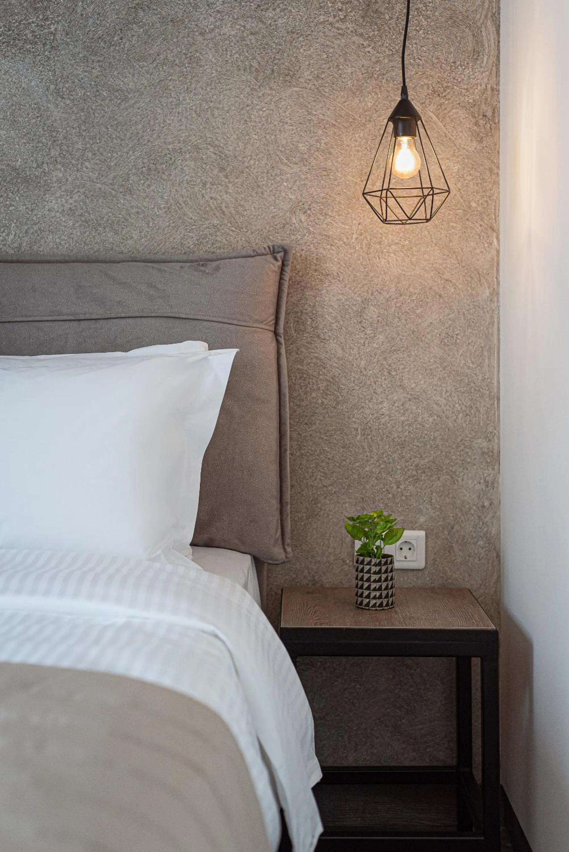 Bed in Athenian Spirit