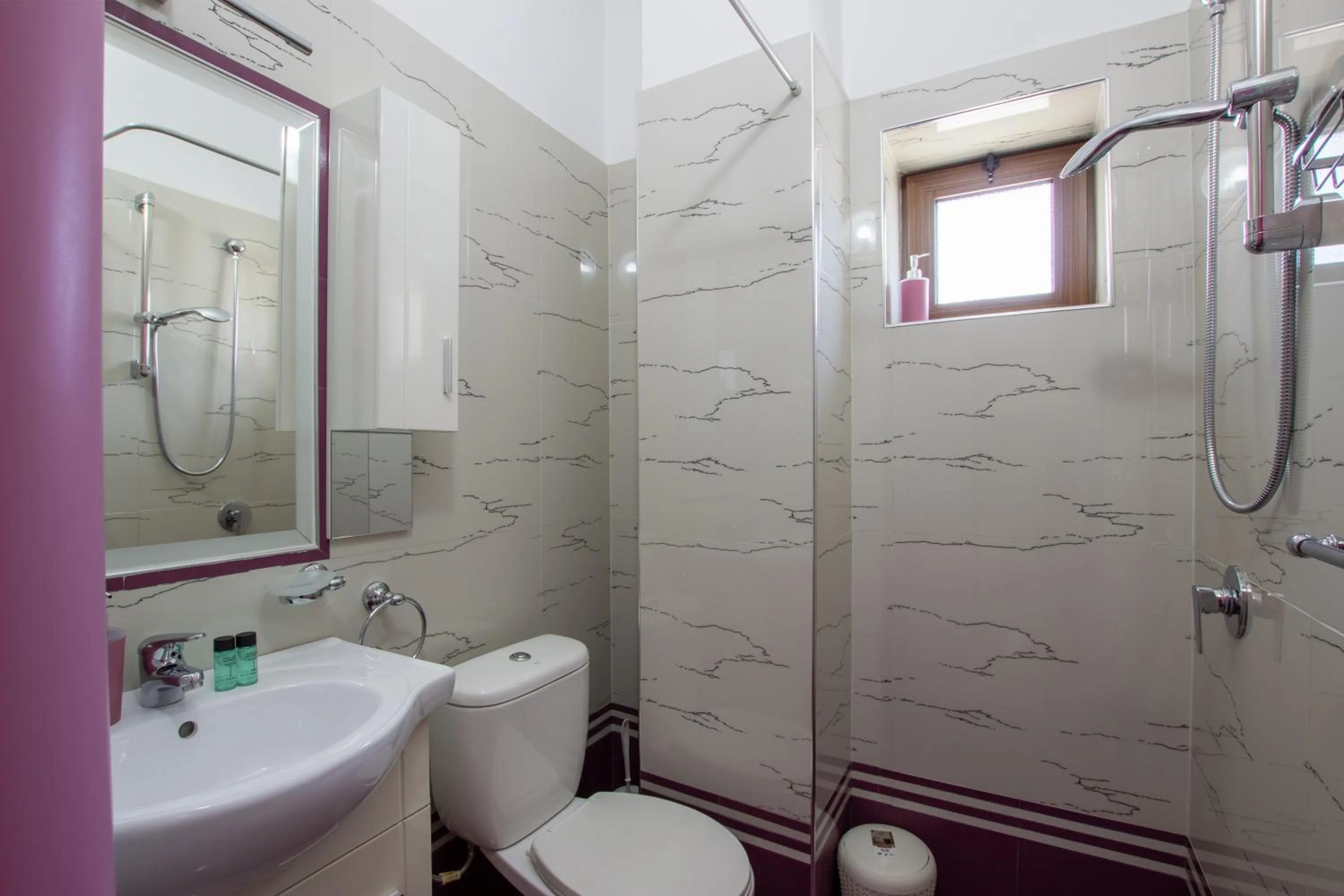 Toilet in Bora Hotel