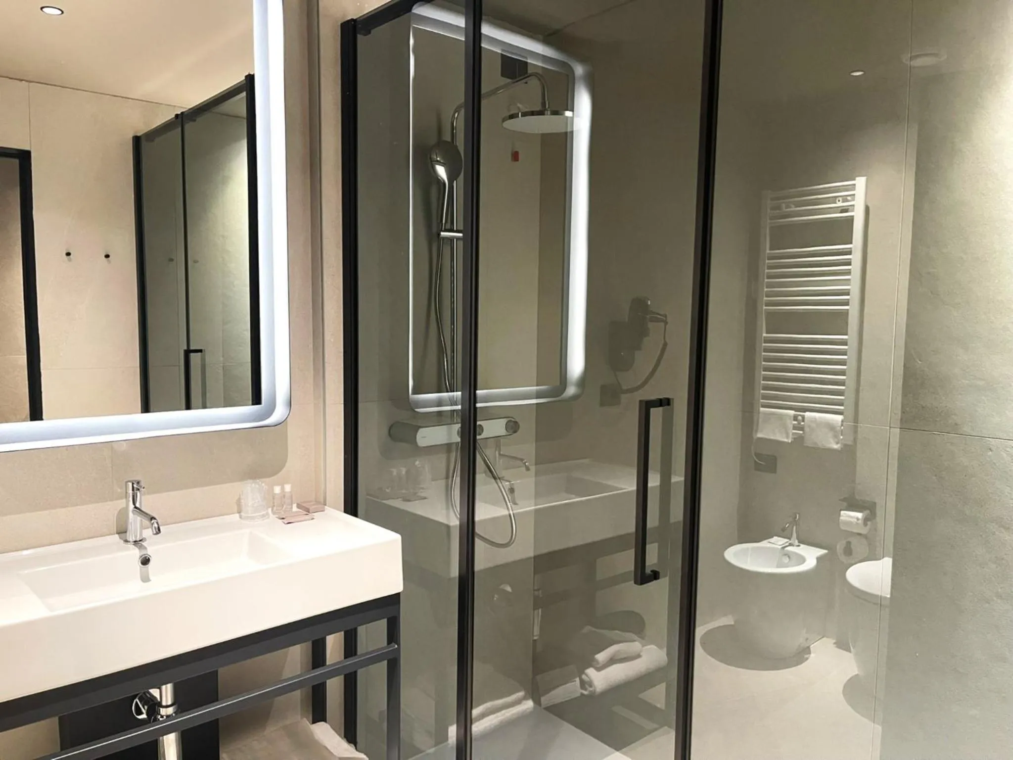 Bathroom in Scarlatti Hotel Milano