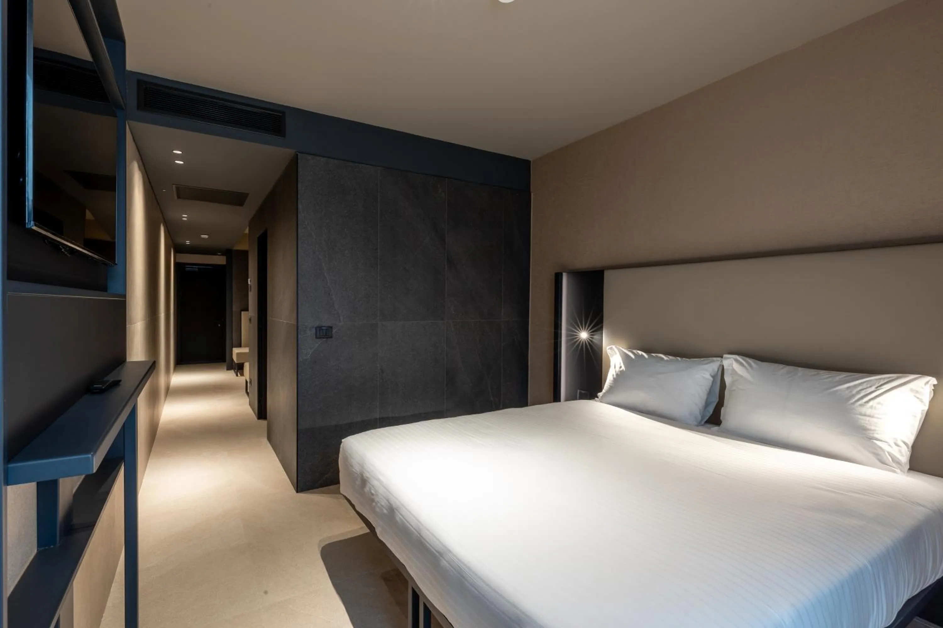 Bedroom, Bed in Scarlatti Hotel Milano