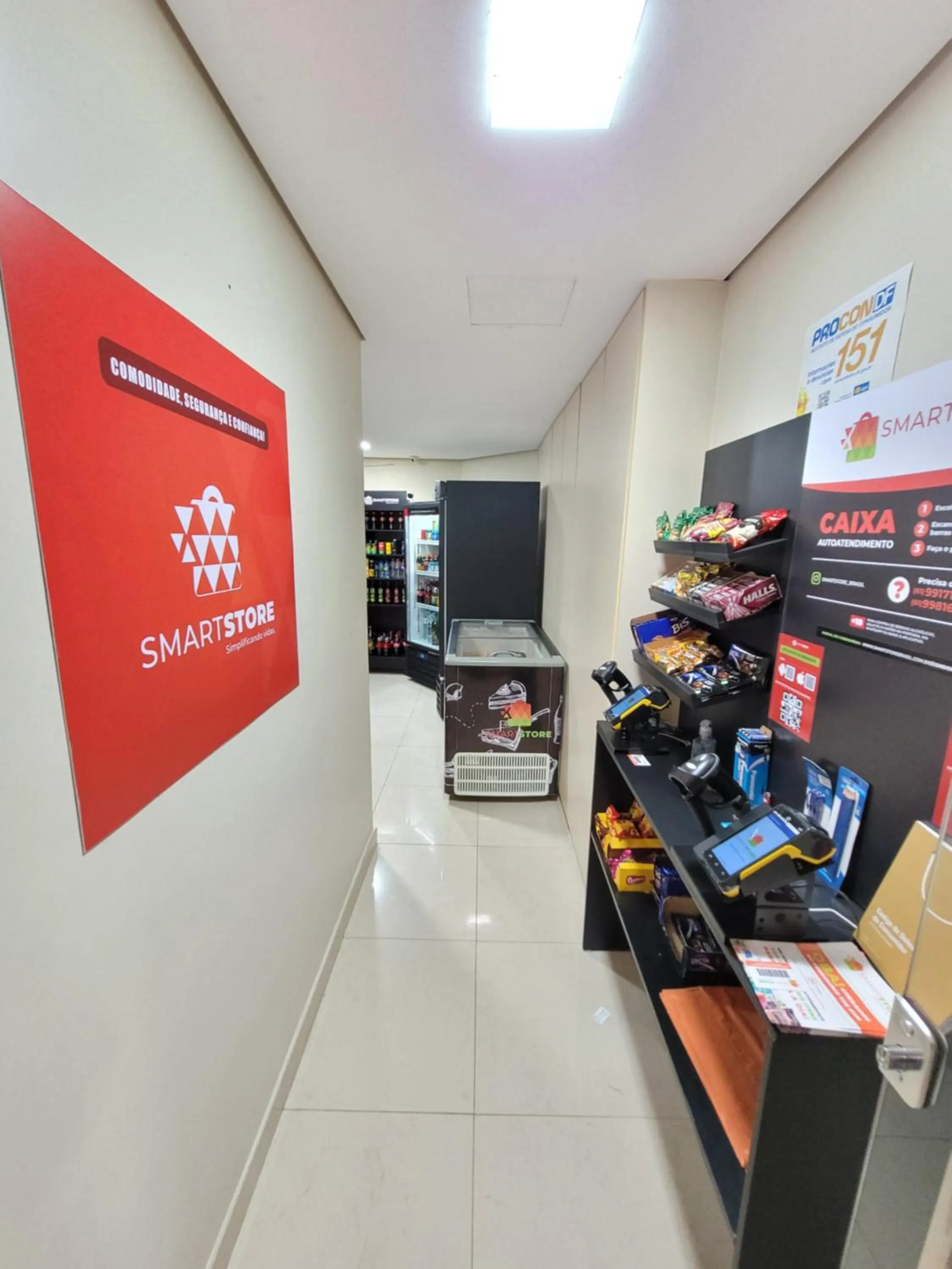 On-site shops in The Sun Resort By Rei dos Flats