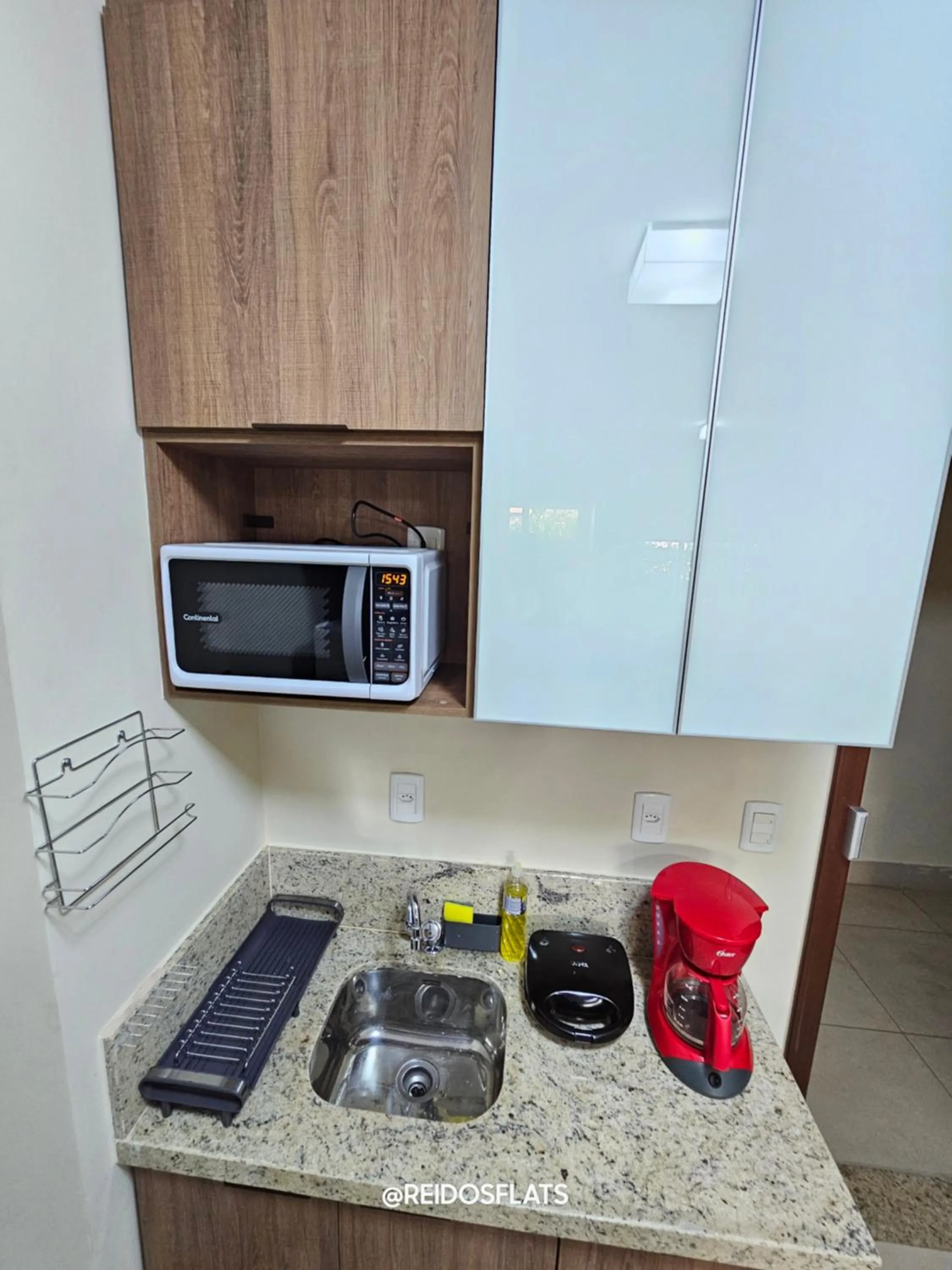 Coffee/tea facilities in The Sun Resort By Rei dos Flats