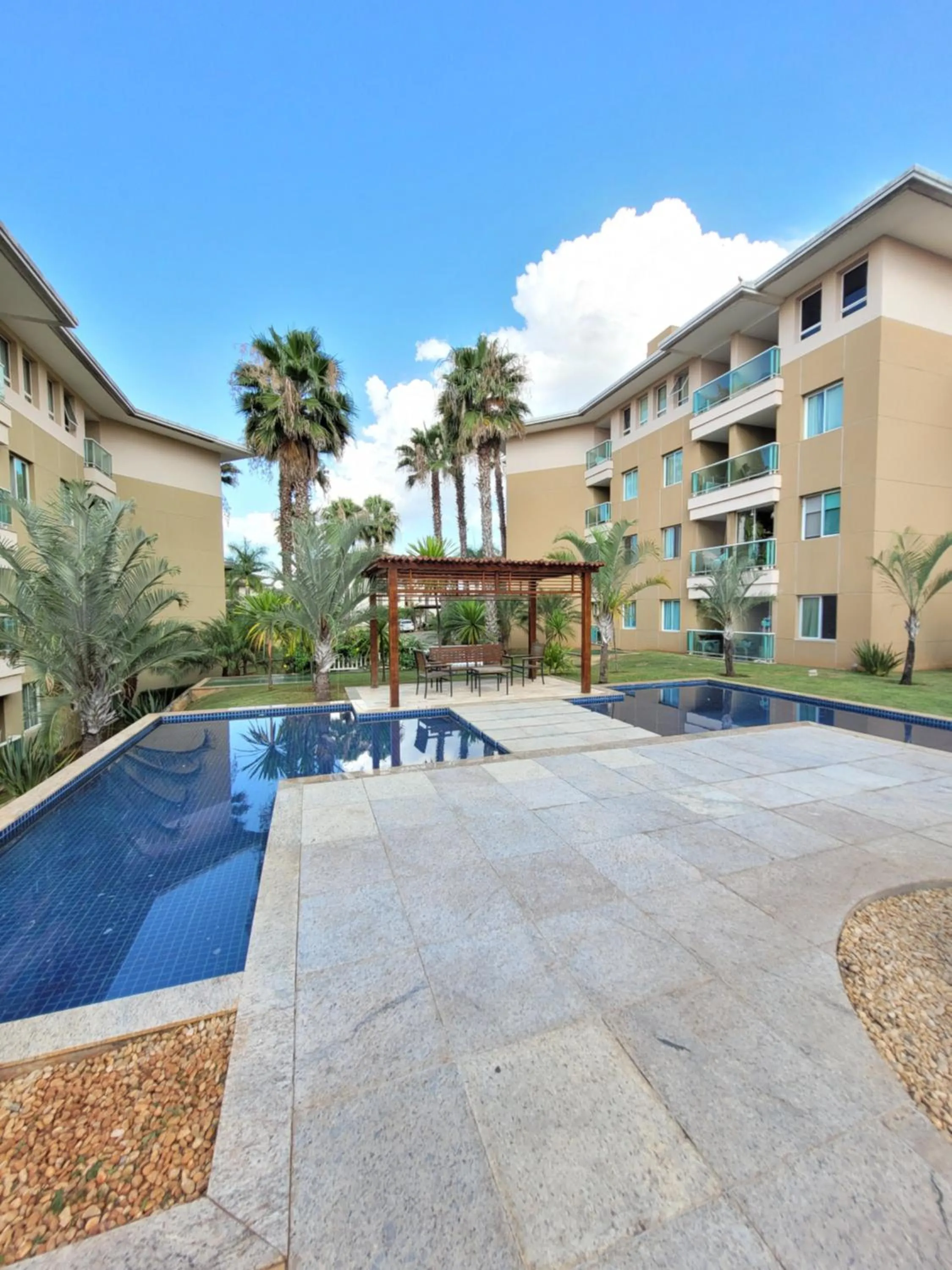 Day in The Sun Resort By Rei dos Flats