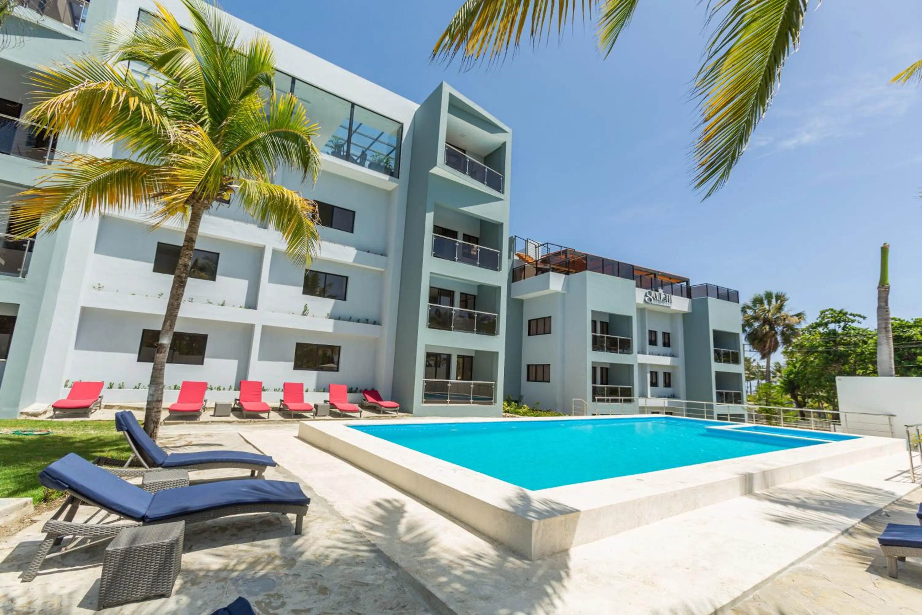 Skylight Suites Hotel