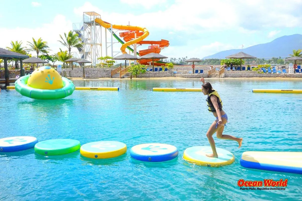 Aqua park in Skylight Suites Hotel