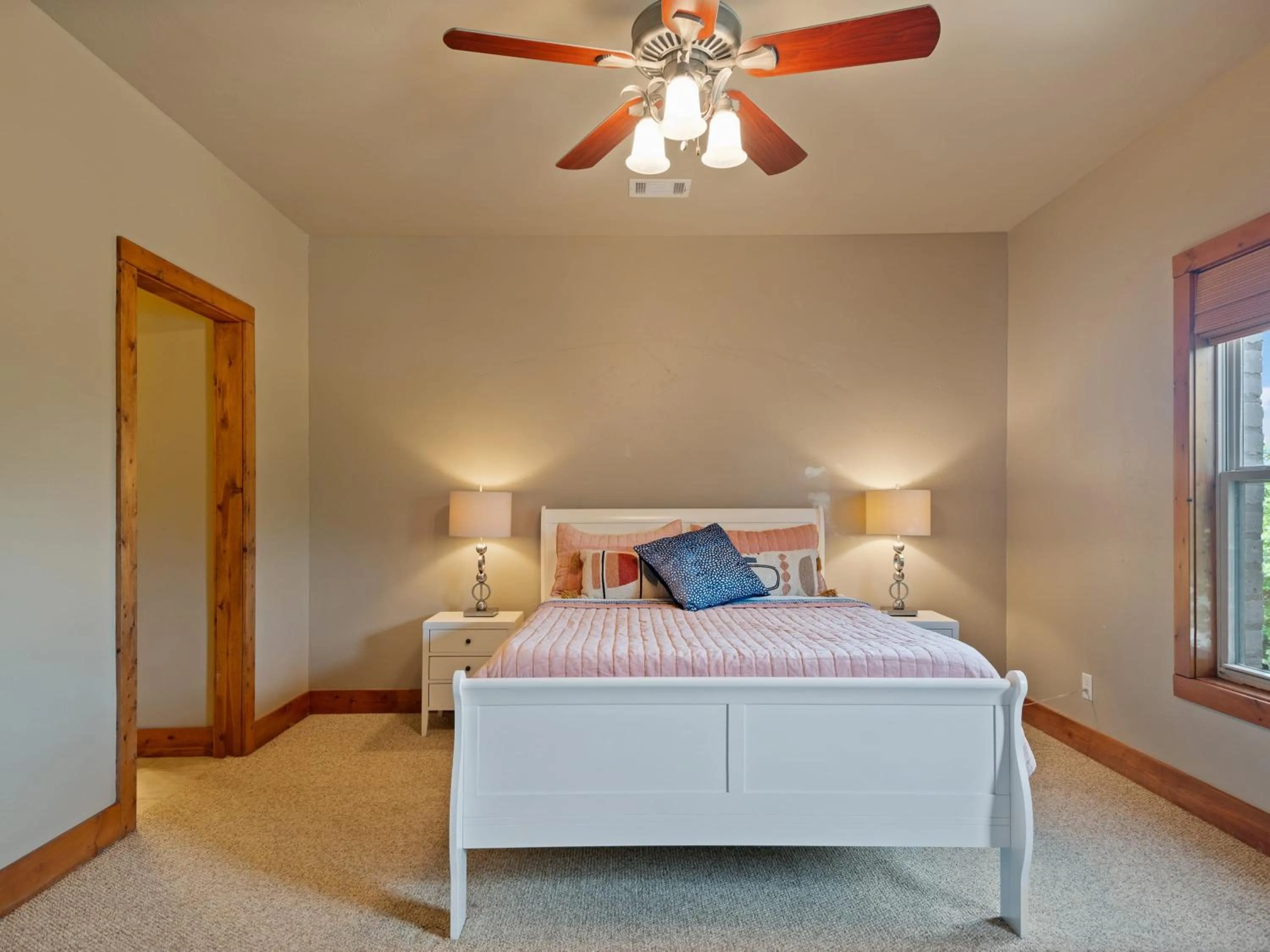 Bed in Waterfront Home with Boat Slip, Spacious Outdoor Patio and a Fenced Yard