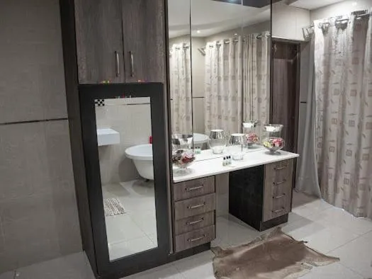 196 On Victoria Bed & Breakfast