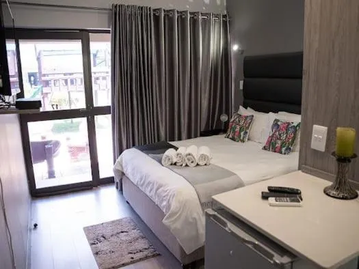 Bed in 196 On Victoria Bed & Breakfast