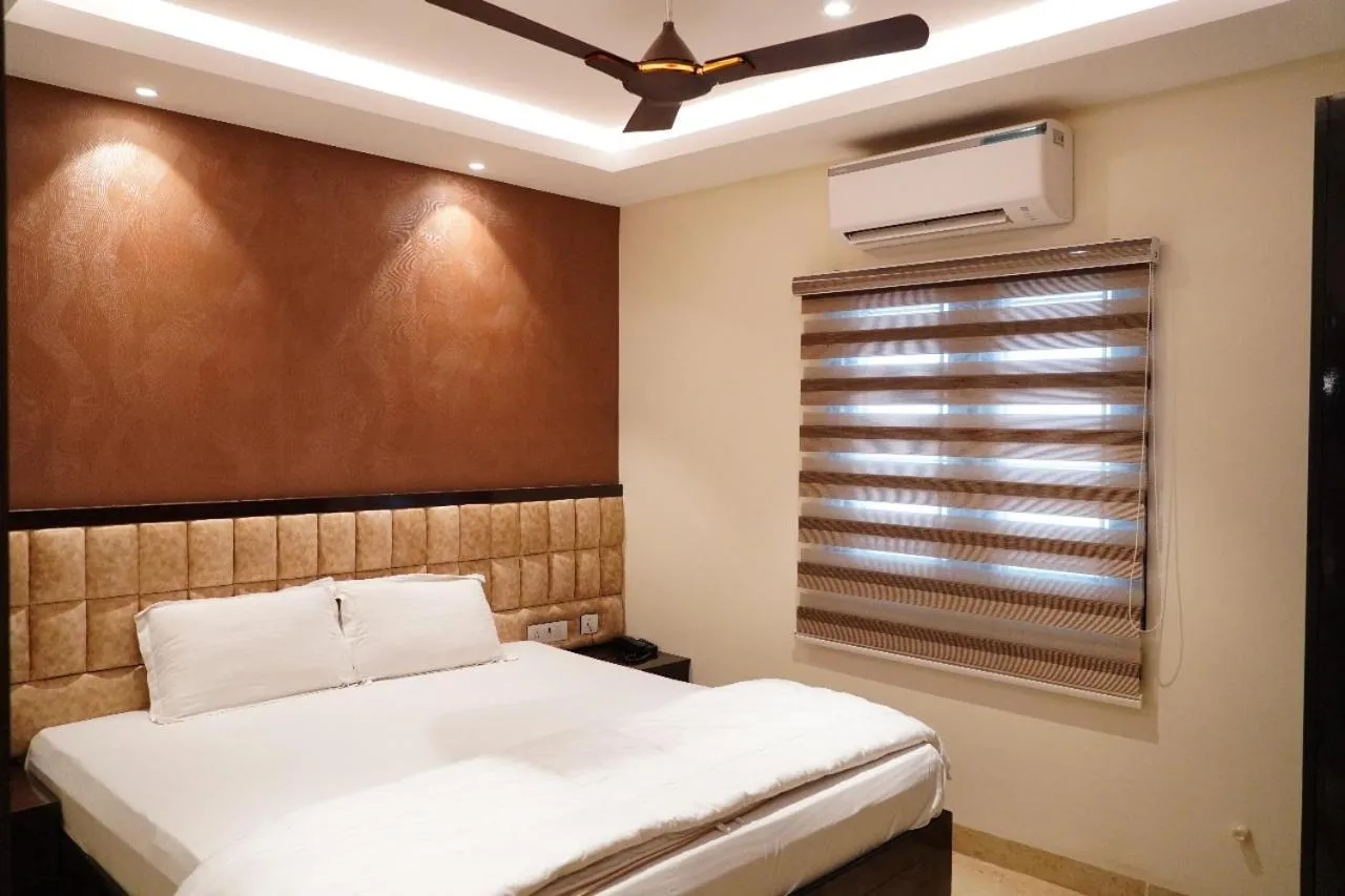 Bed in L. R RESIDENCY