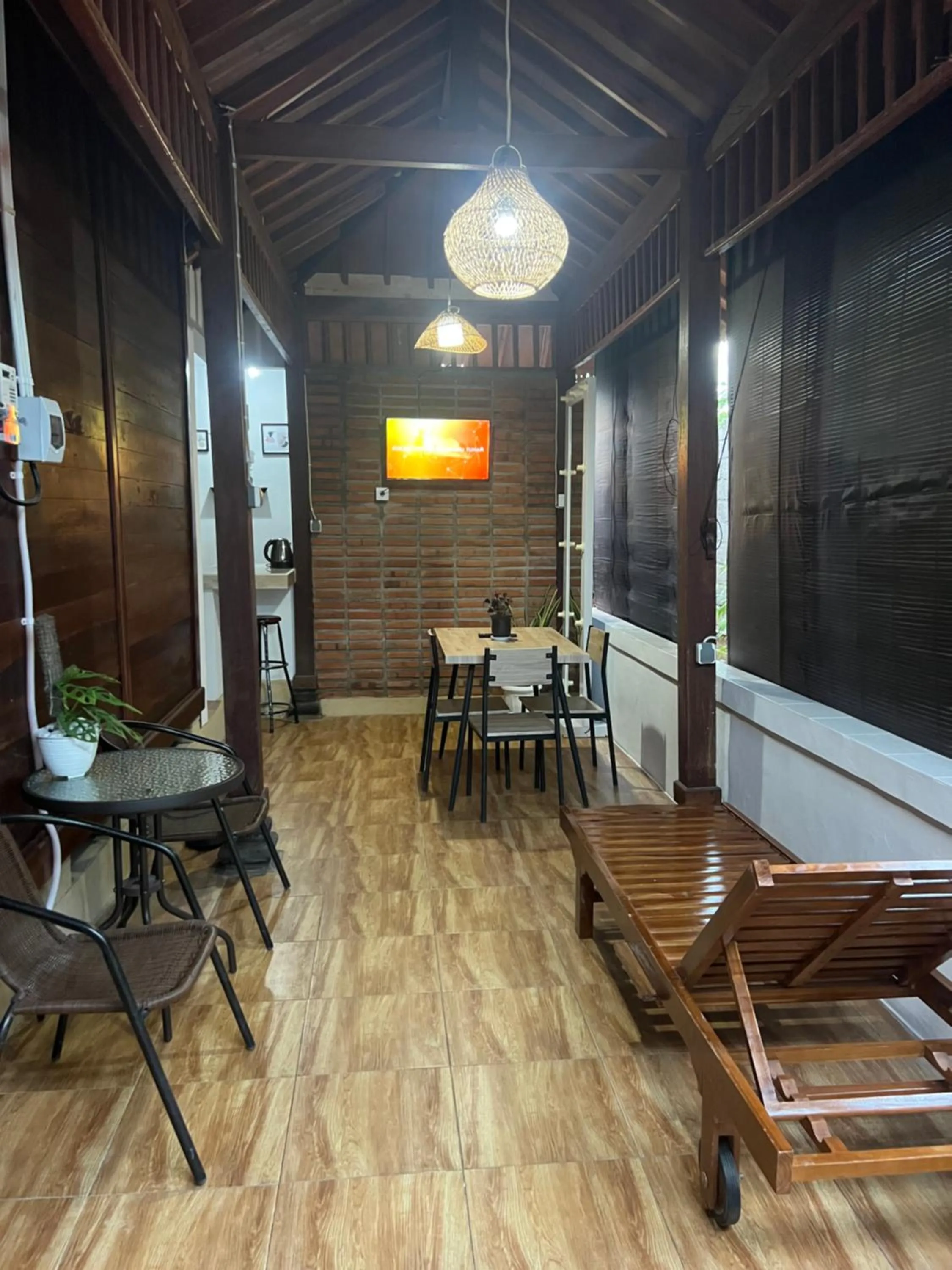 ADIKARA TROPICAL GARDEN