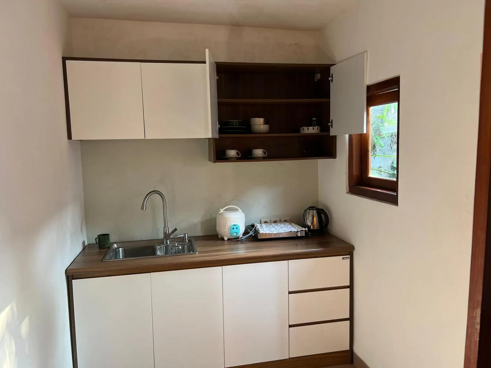 ADIKARA TROPICAL GARDEN