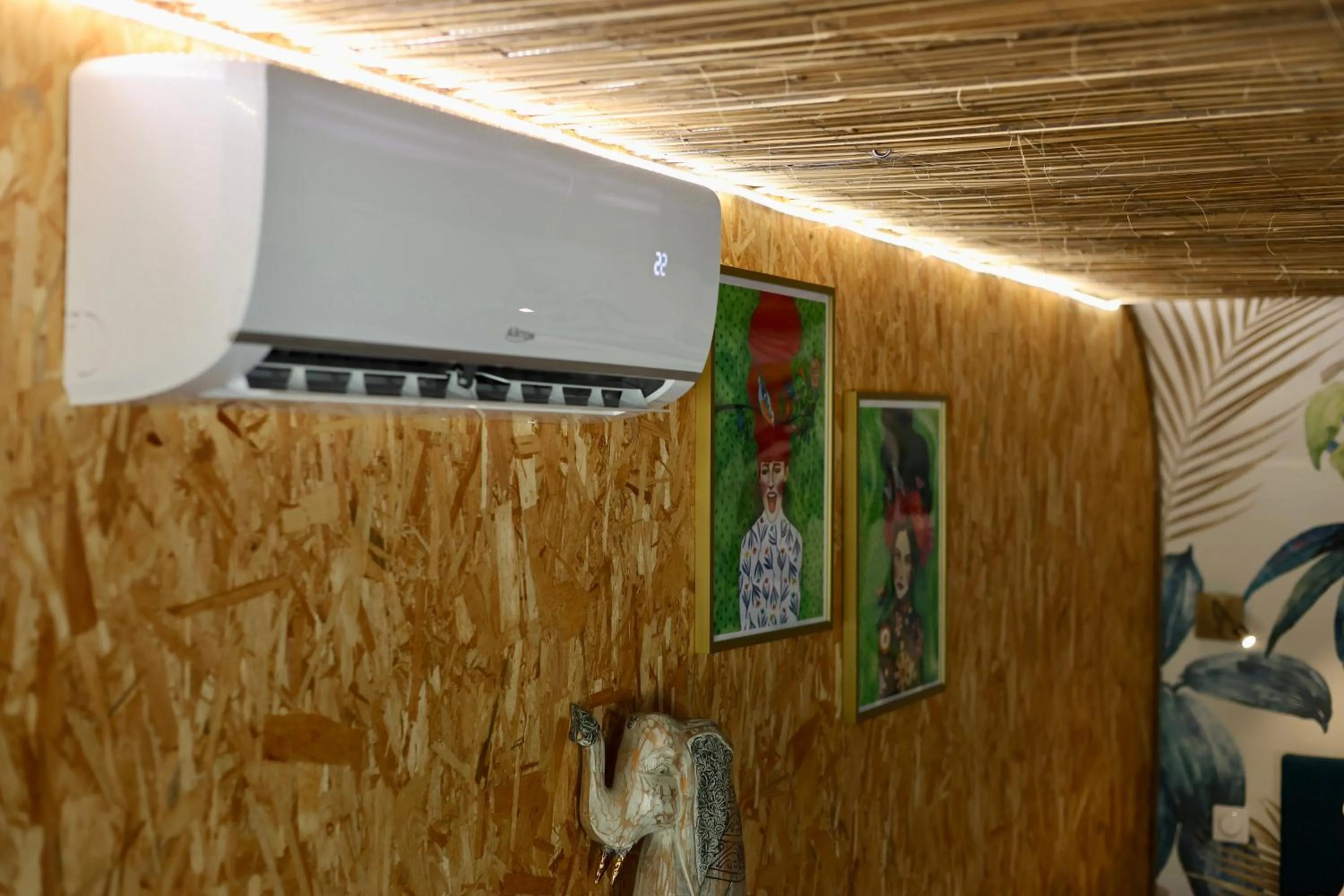 air conditioner in Mas des muses