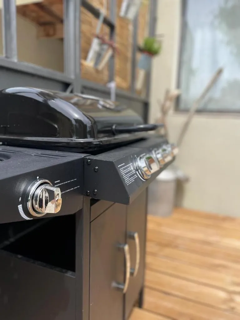 BBQ facilities in Mas des muses