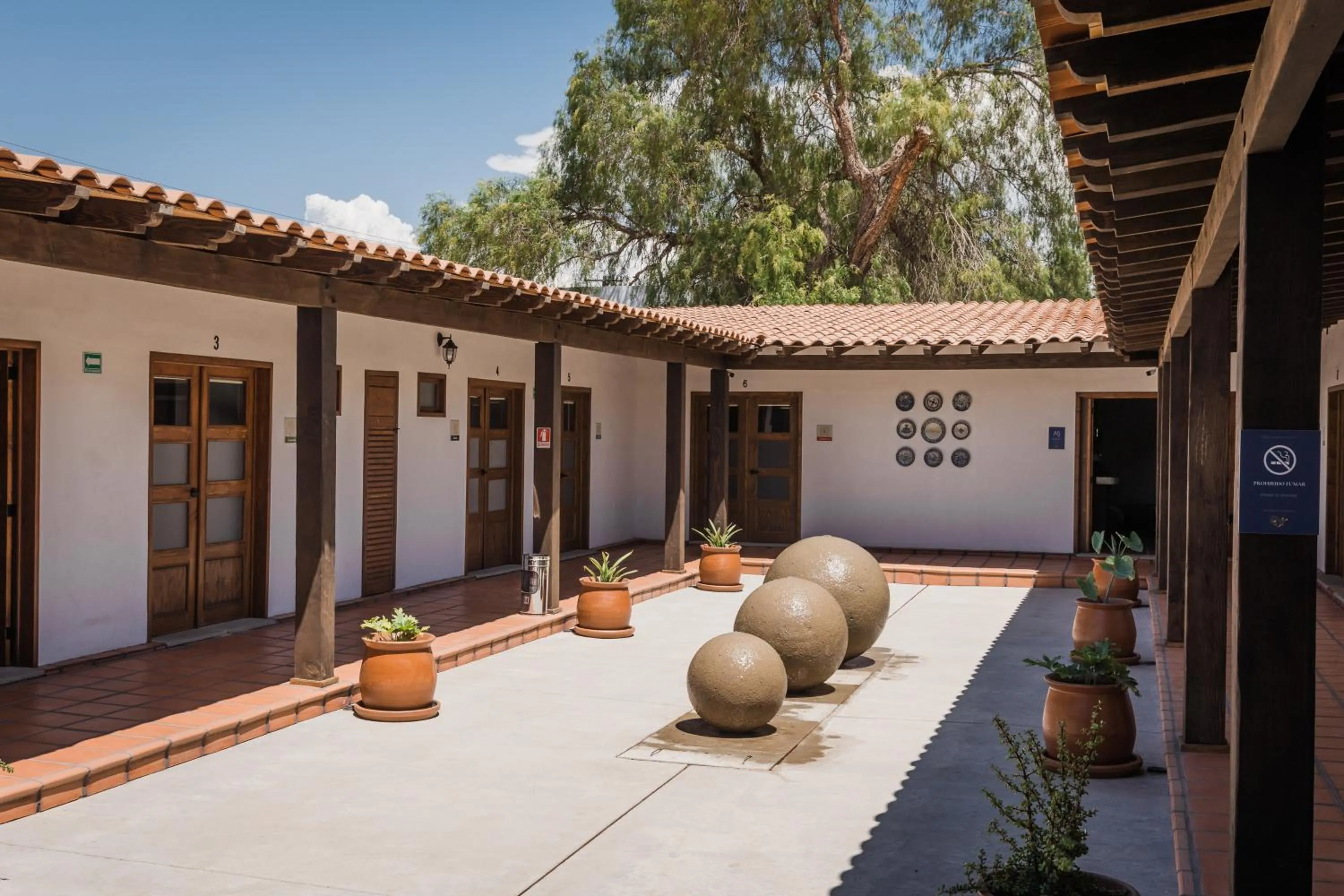 Property building in Casa Entrevez