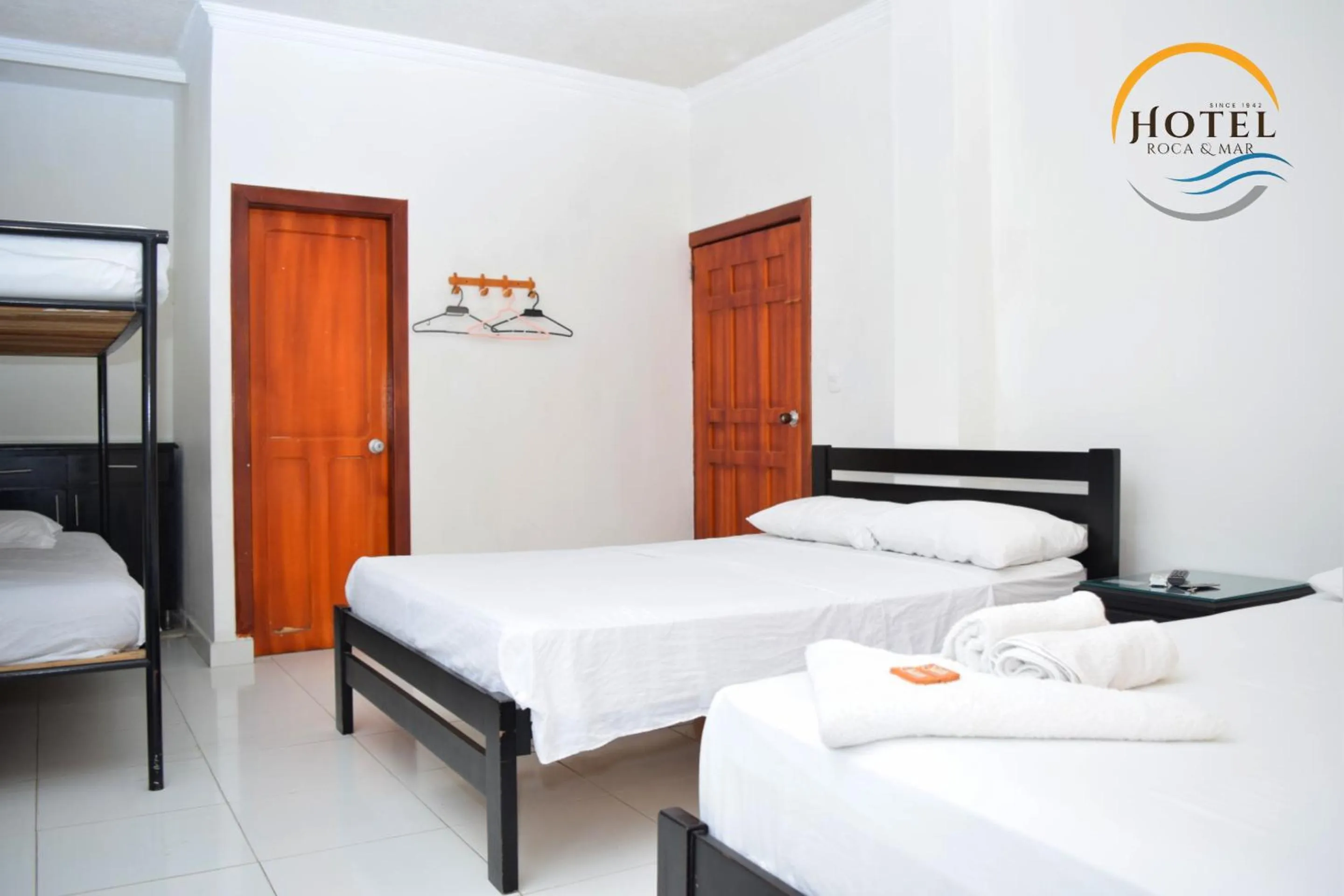 Bed in Hotel Roca & Mar