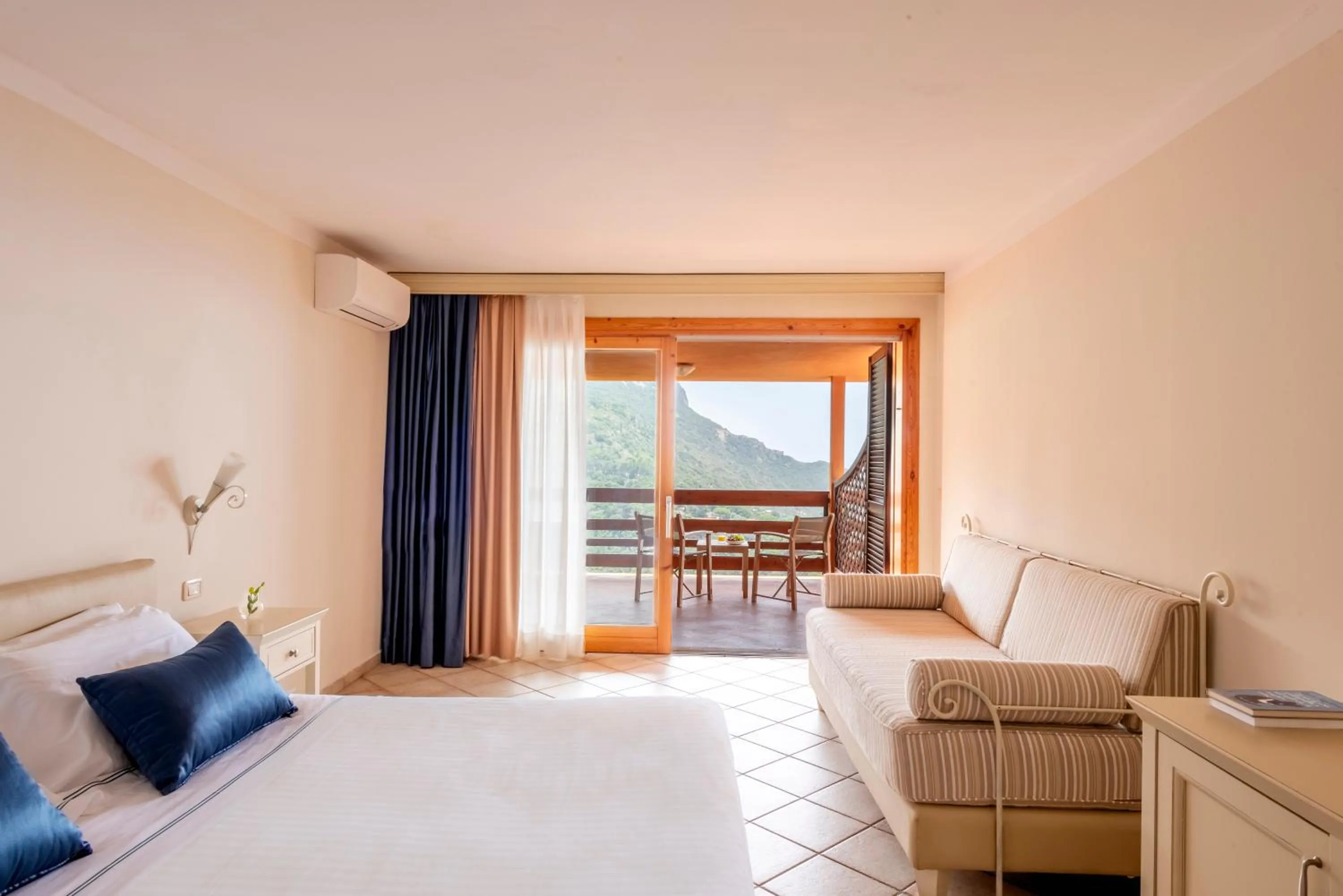 Bed in Boutique Hotel Torre Di Cala Piccola