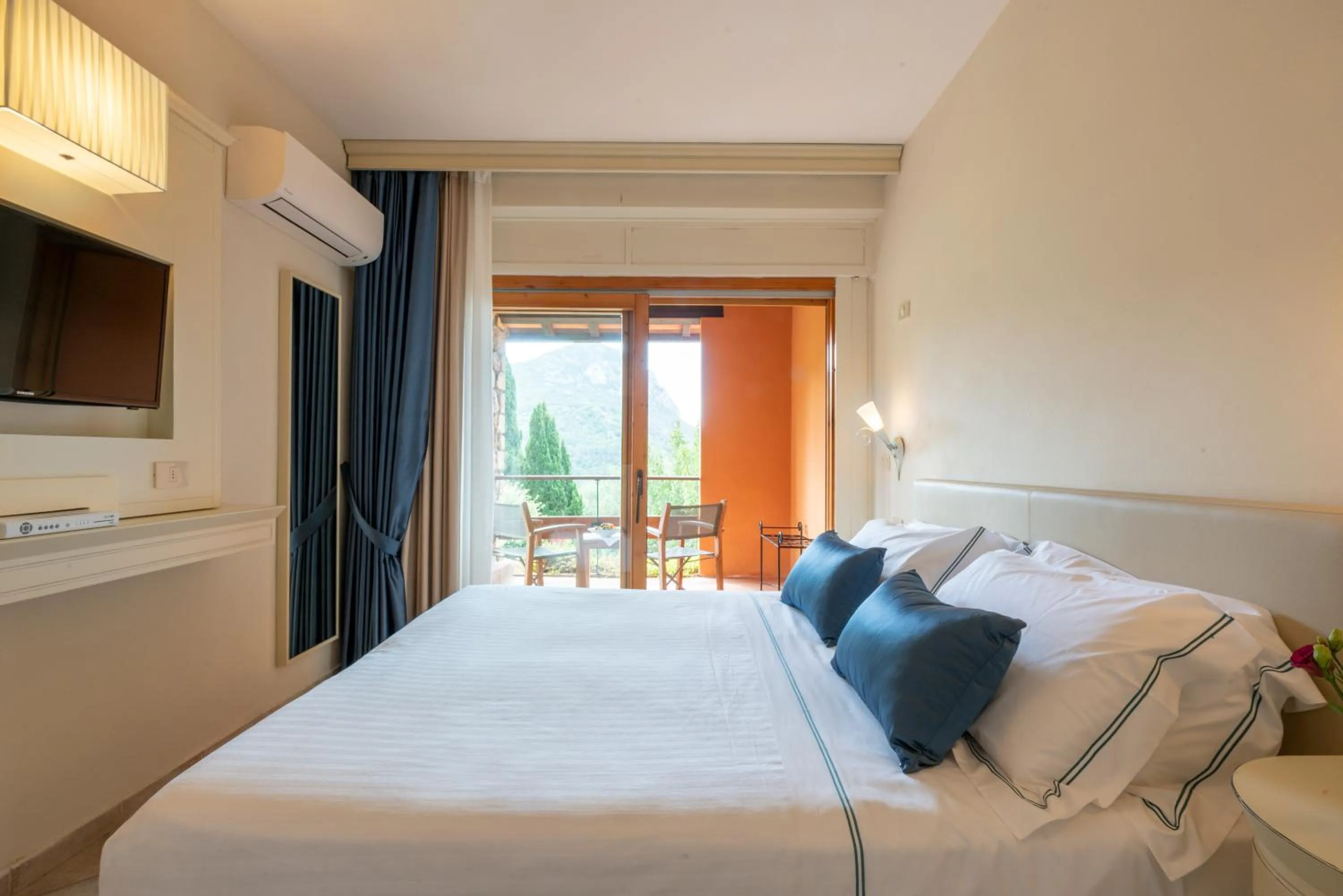 Bed in Boutique Hotel Torre Di Cala Piccola