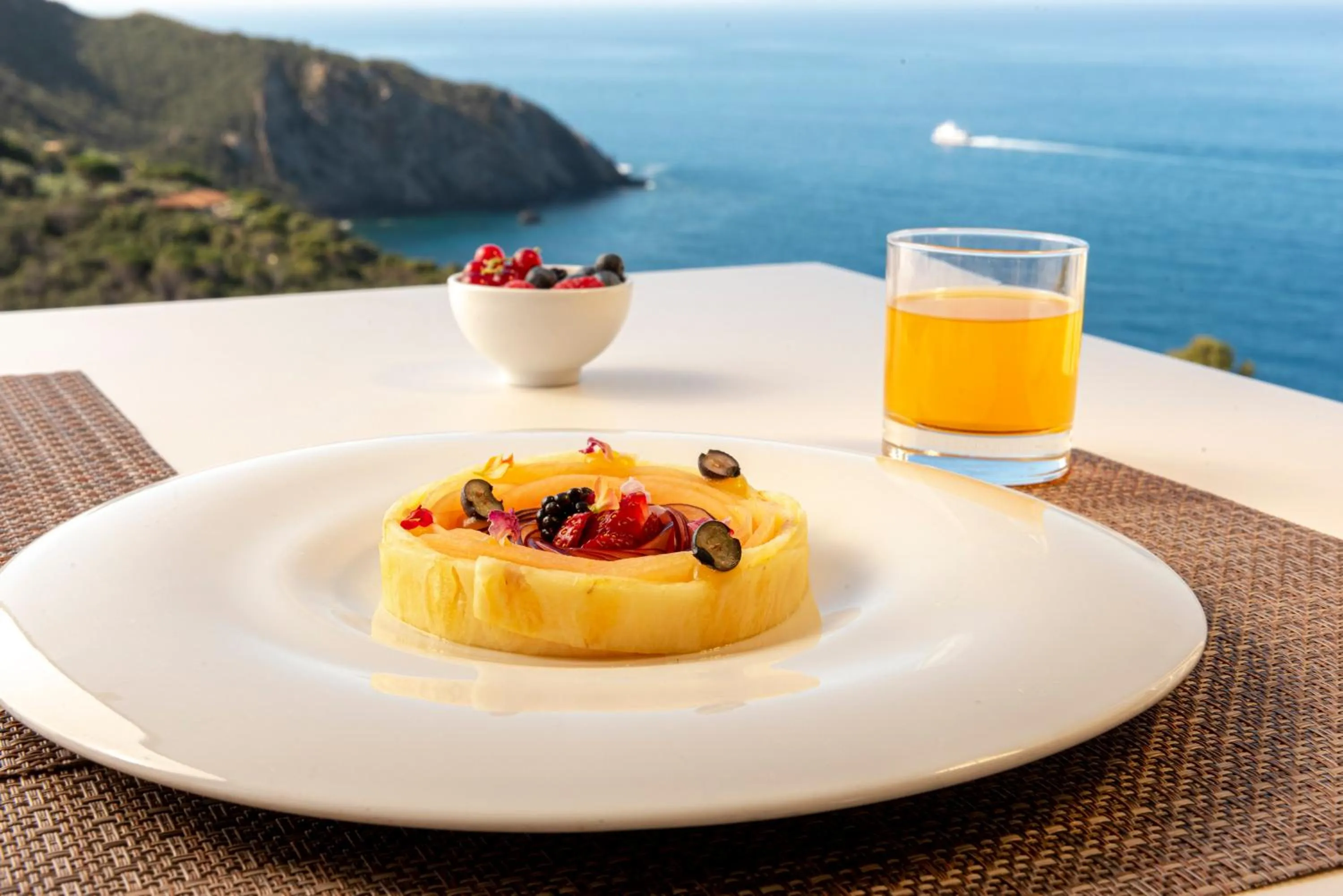 Natural landscape in Boutique Hotel Torre Di Cala Piccola