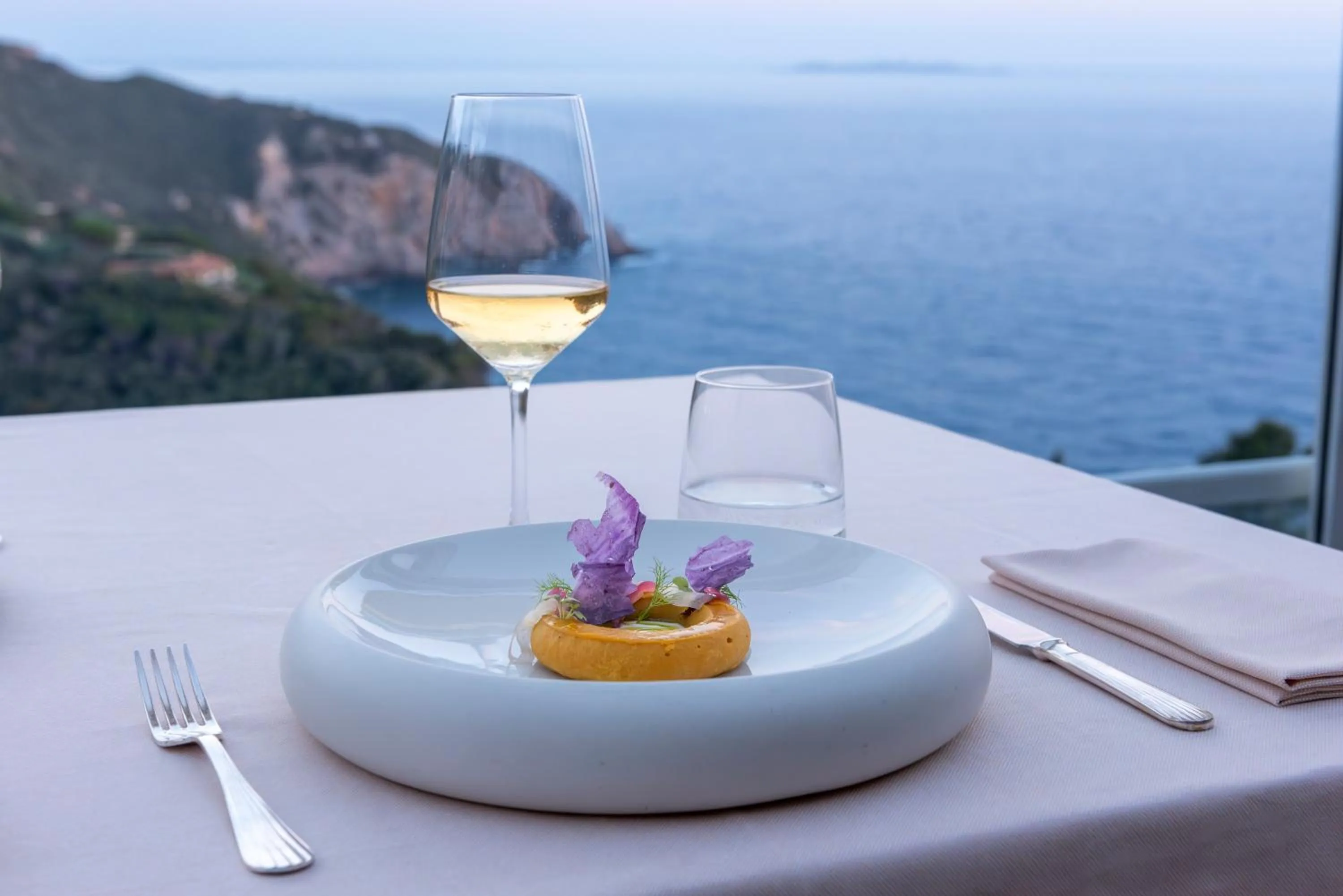 Natural landscape in Boutique Hotel Torre Di Cala Piccola