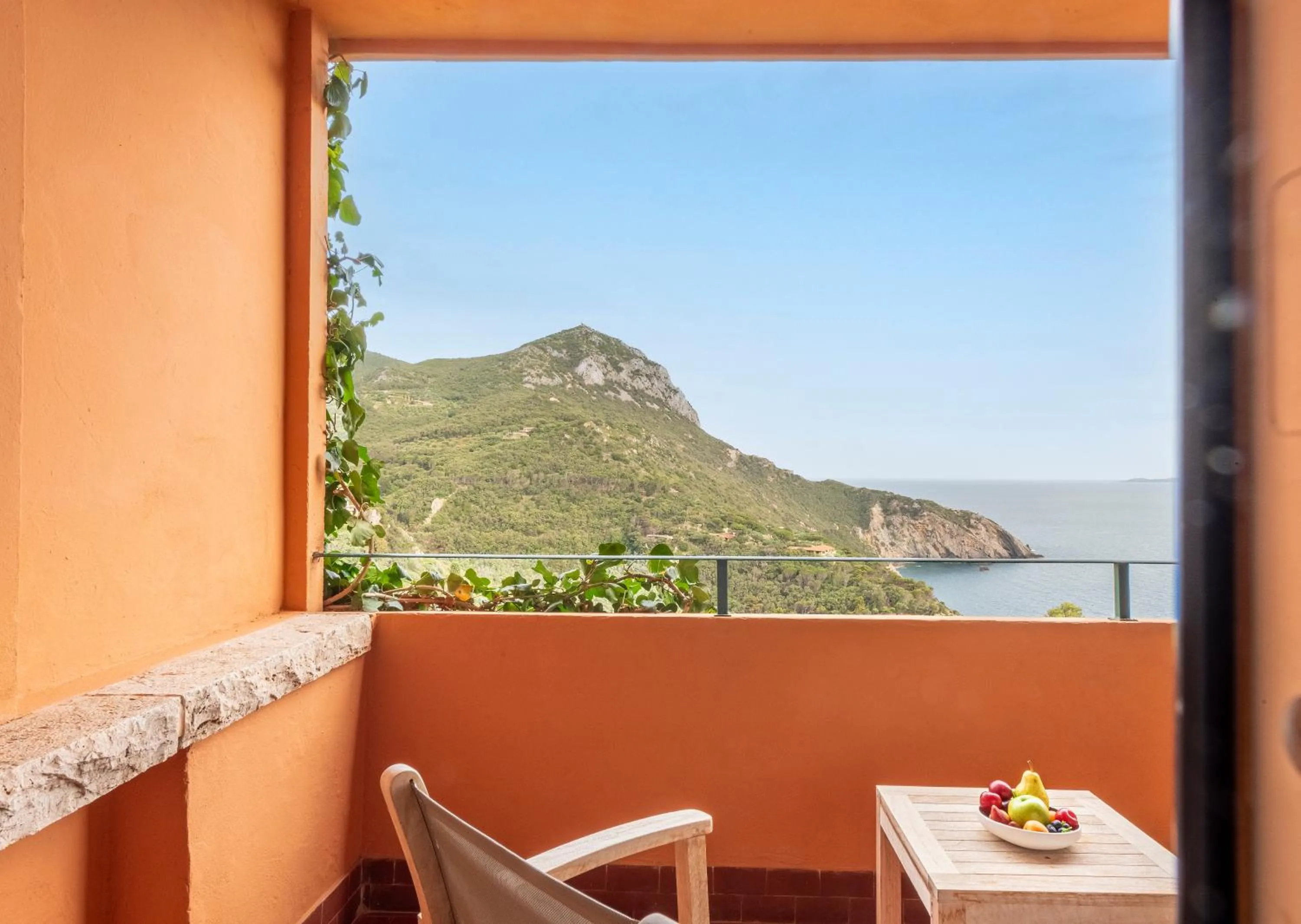 Natural landscape in Boutique Hotel Torre Di Cala Piccola