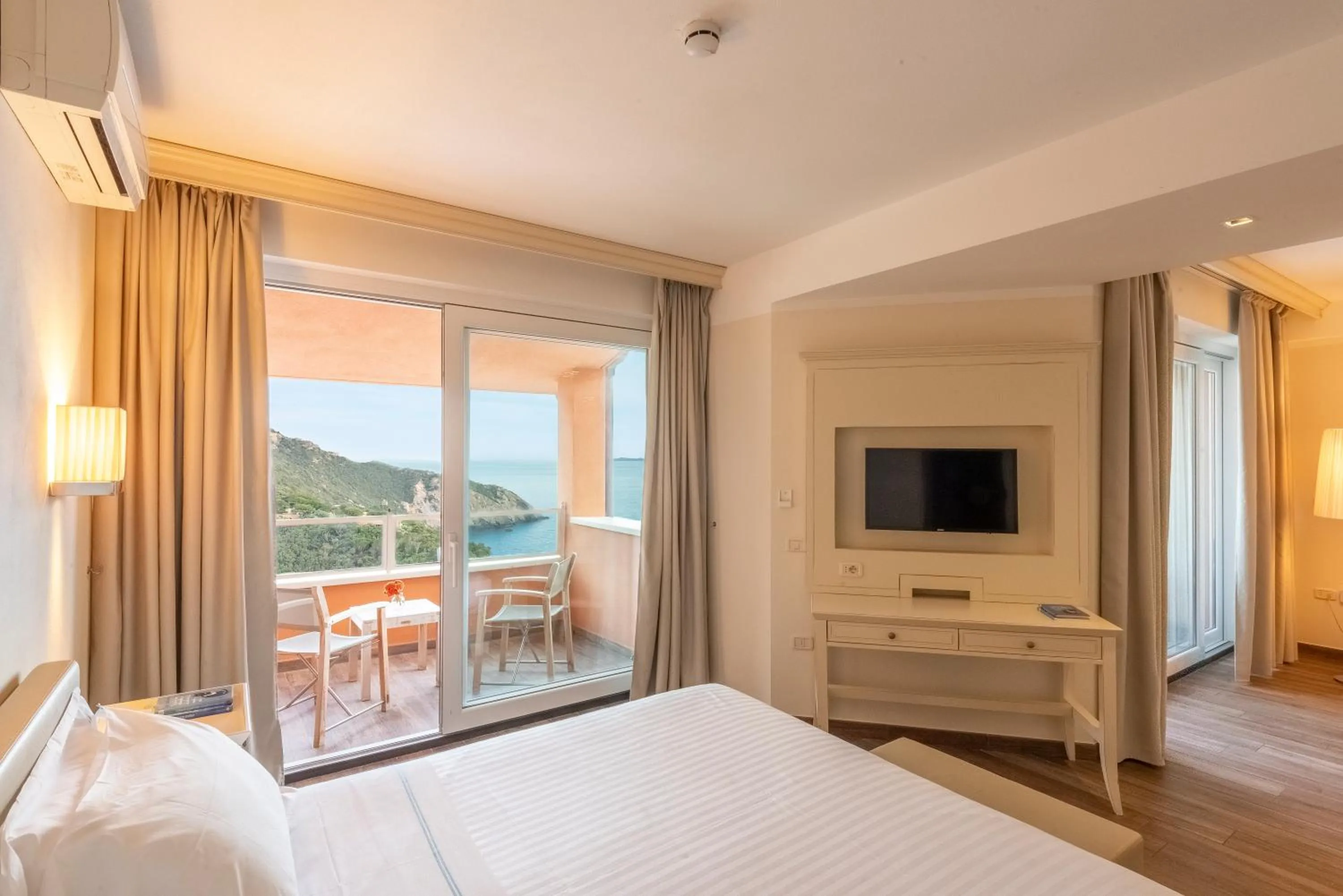 Bed in Boutique Hotel Torre Di Cala Piccola