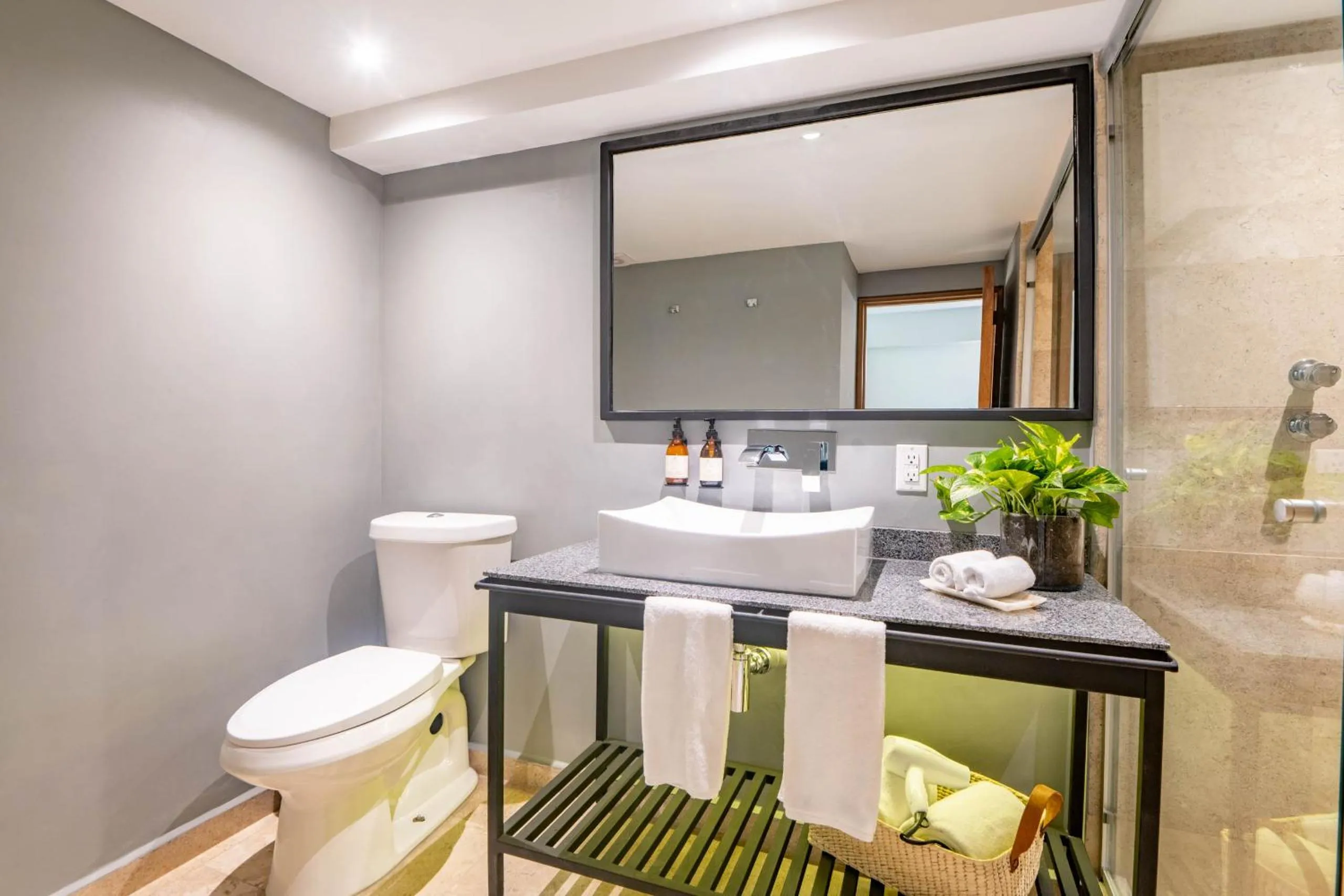 Bathroom in HOTEL LUCA