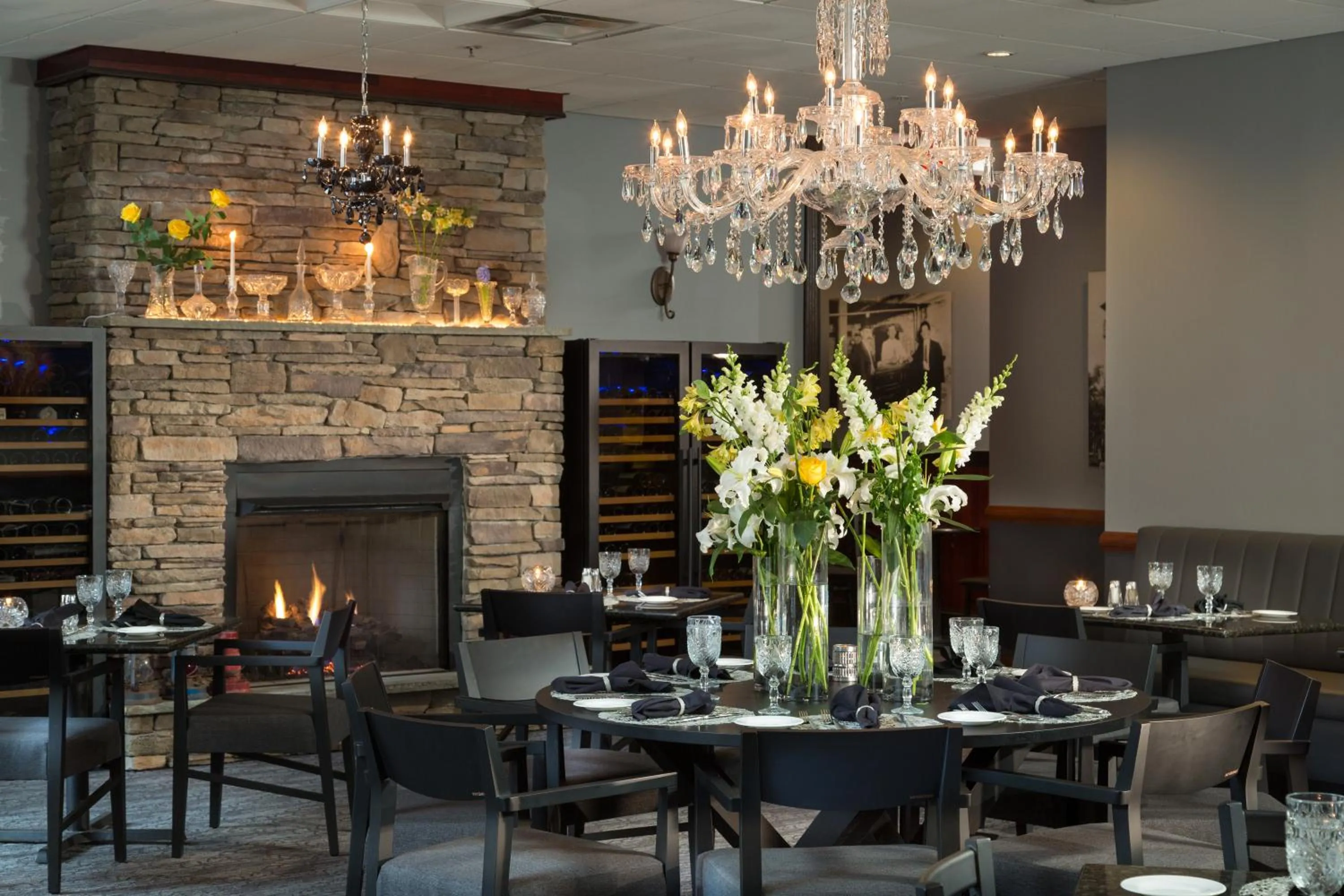 Restaurant/places to eat in Hotel Anthracite