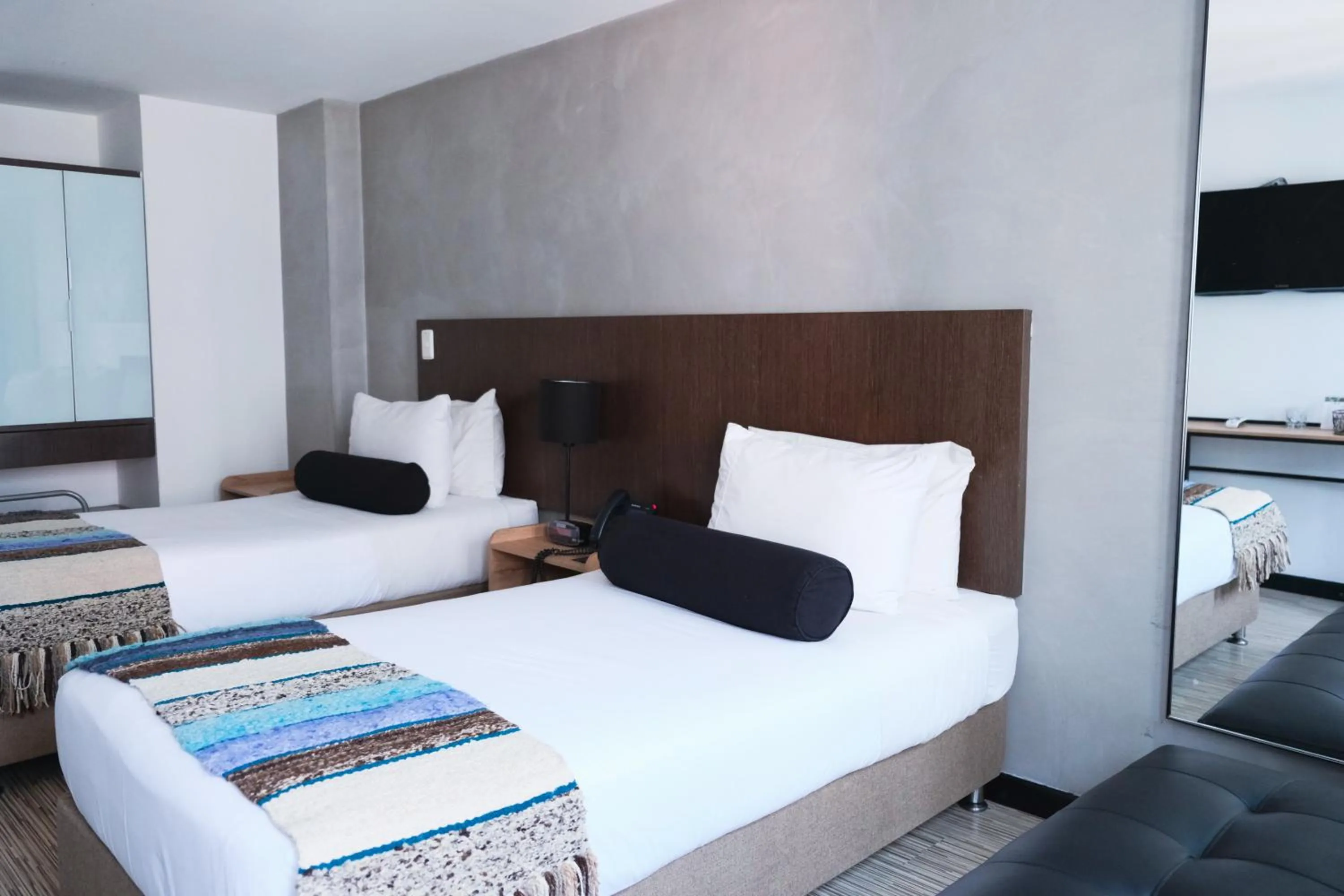 Bedroom, Bed in Hotel DC Feria