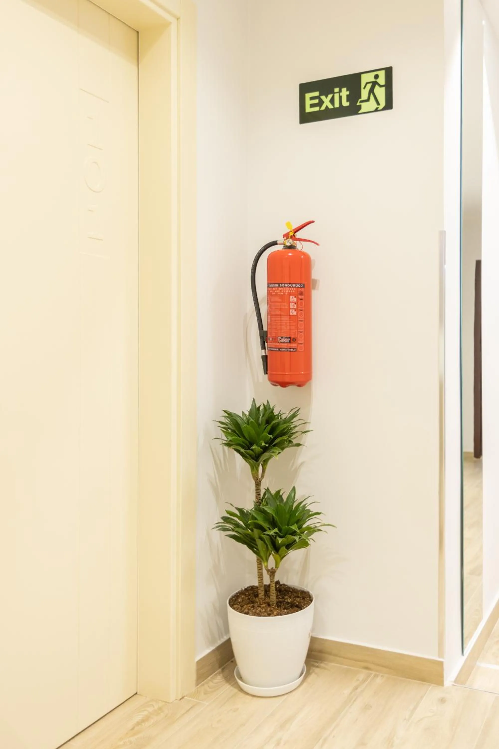 Property logo or sign in Palm Side Hotel