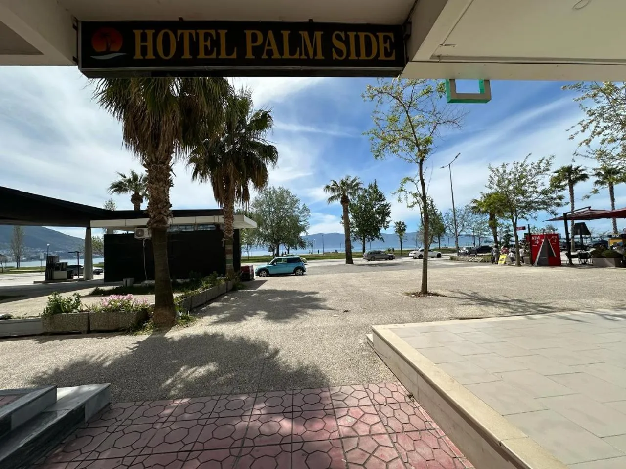 Palm Side Hotel