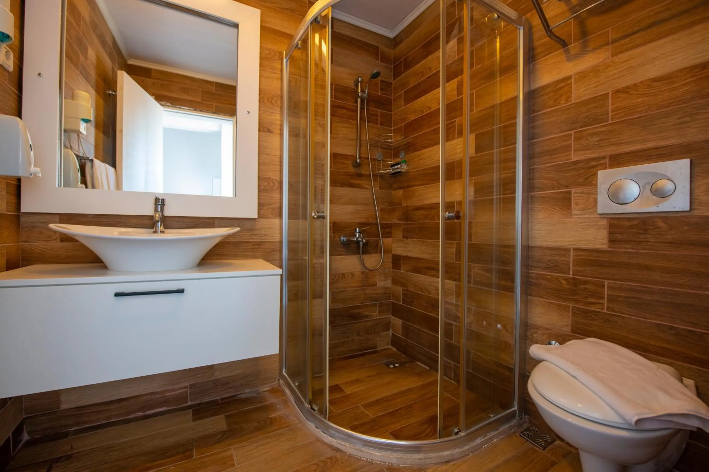 Shower in Mia Casa Hotel