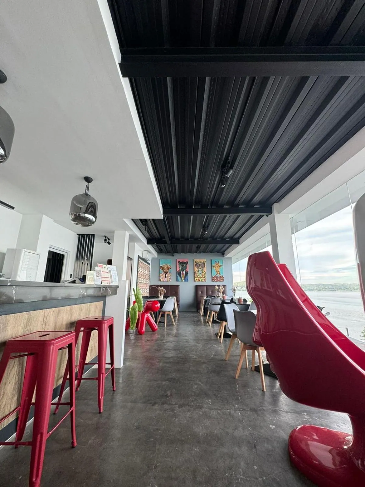 Dining area in Epic Suites Bohol ADULTS ONLY