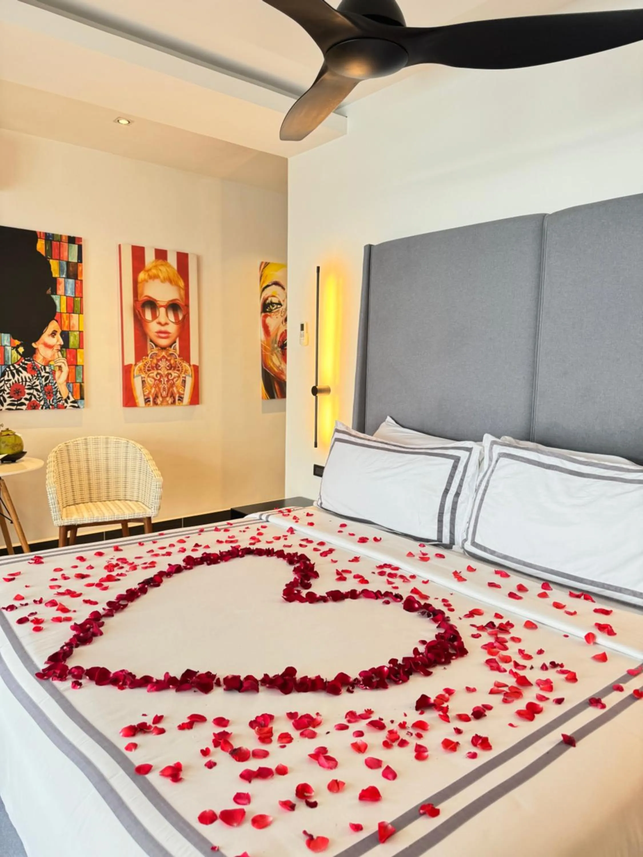 Bedroom, Bed in Epic Suites Bohol ADULTS ONLY