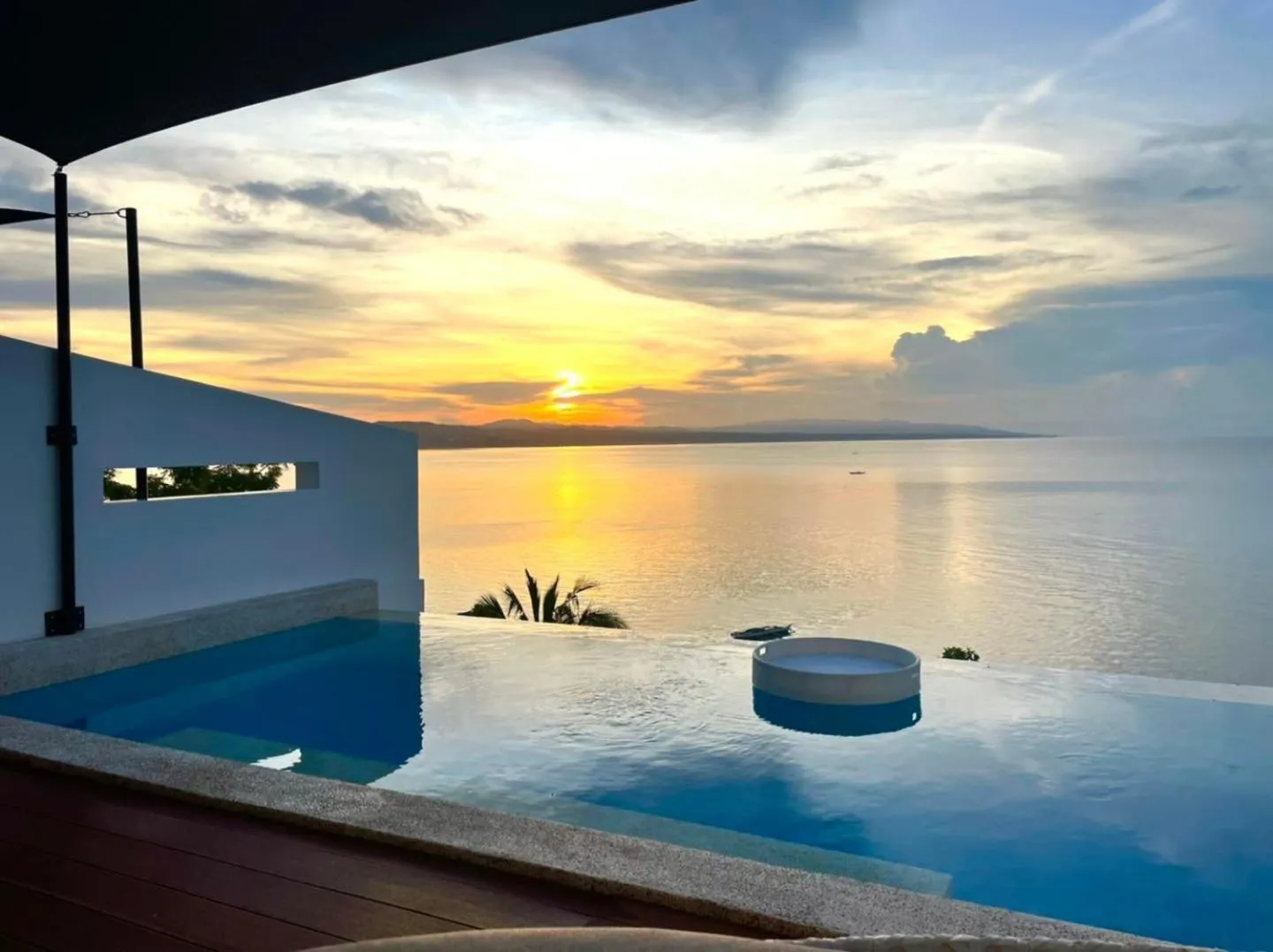 Sunrise in Epic Suites Bohol ADULTS ONLY